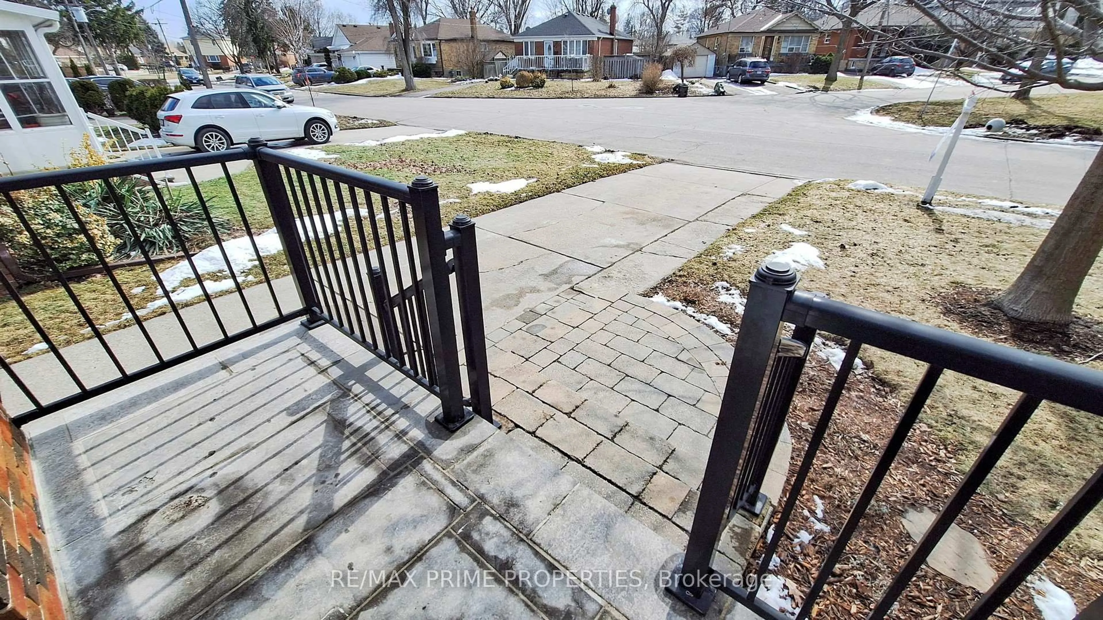 Unknown for 17 Tardree Pl, Toronto Ontario M1R 3X2