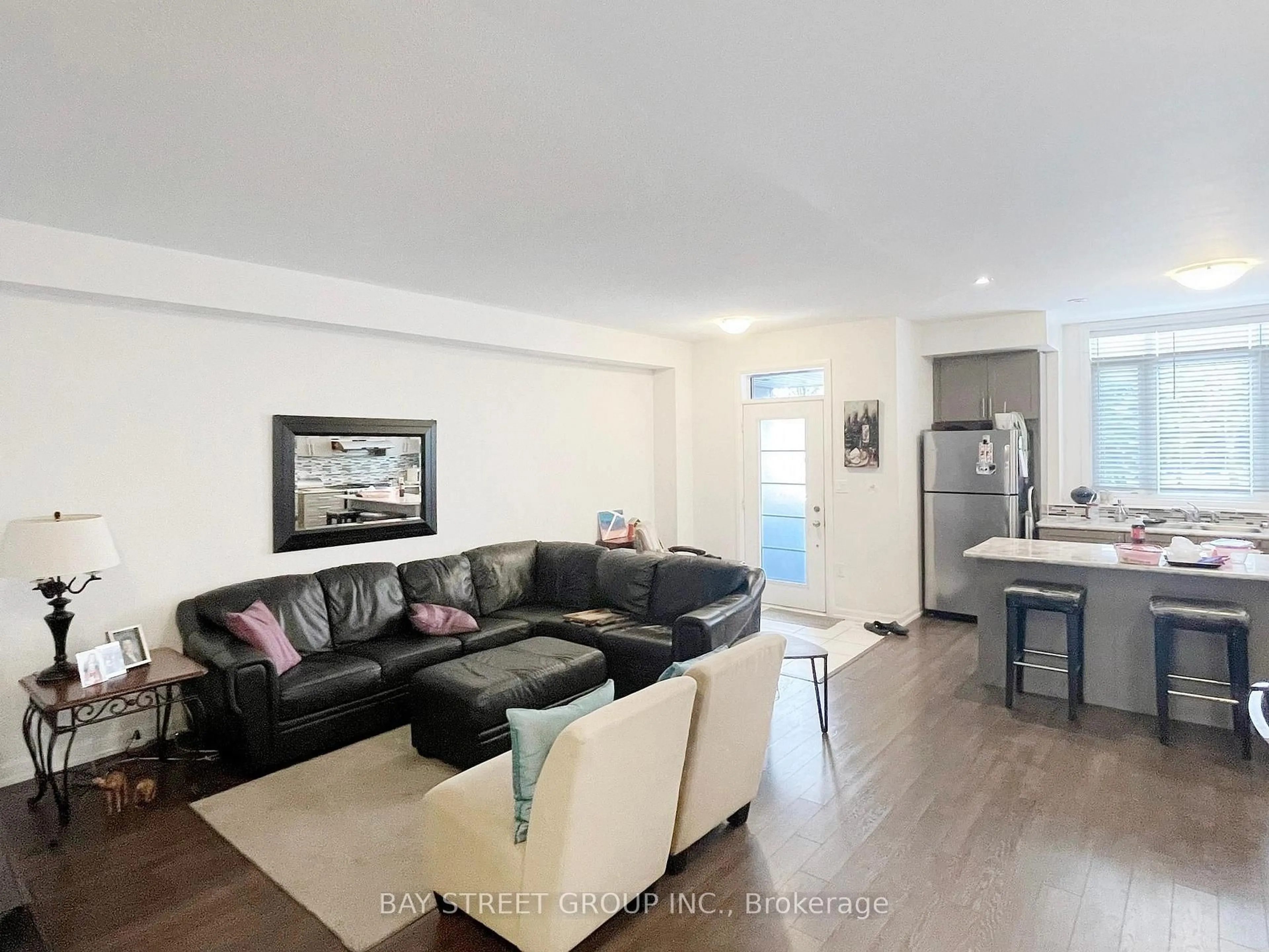 Living room with furniture, unknown for 2 Longshore Way, Whitby Ontario L1N 0M1