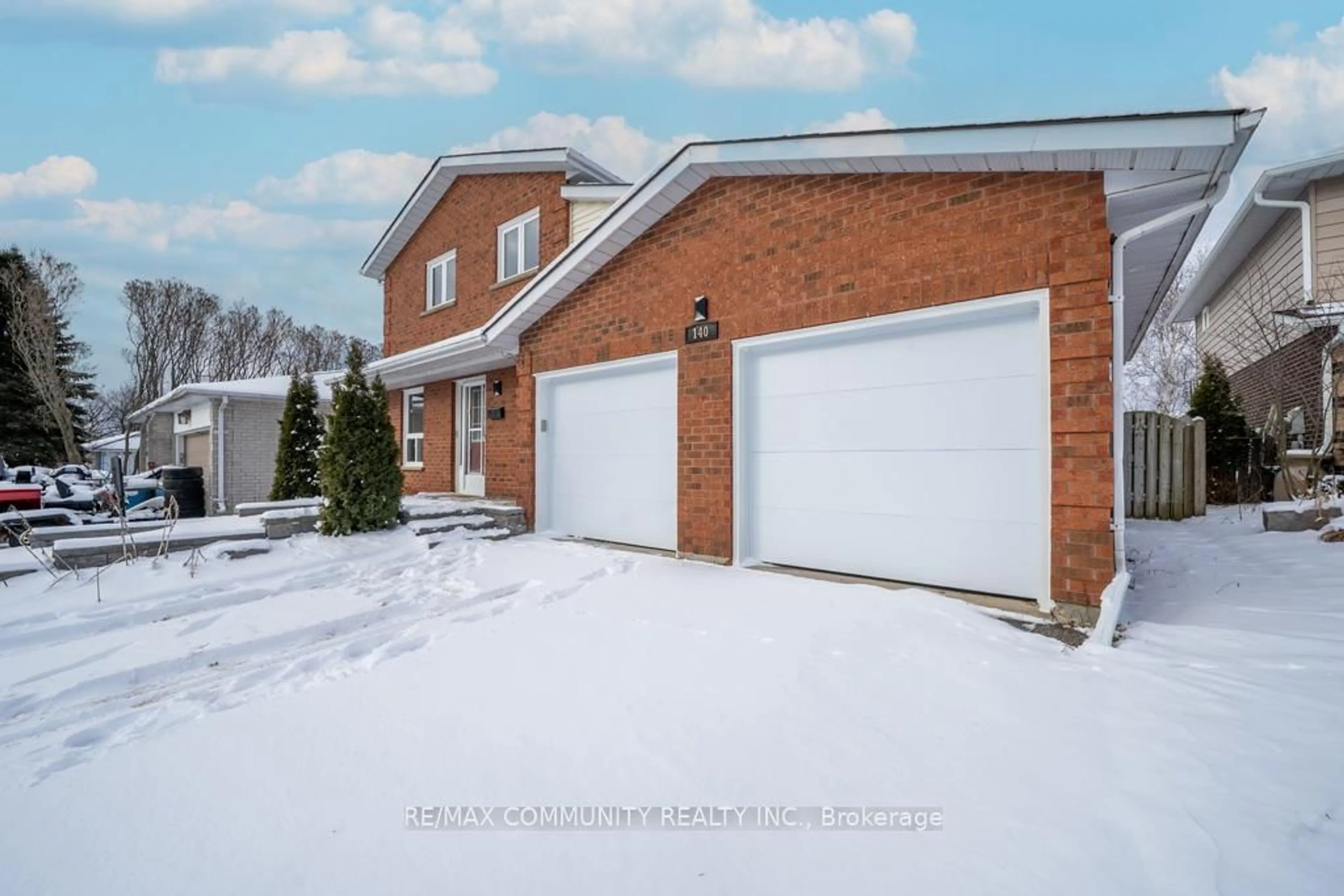 Home with brick exterior material, street for 140 Orchard Heights Dr, Clarington Ontario L1B 1J7