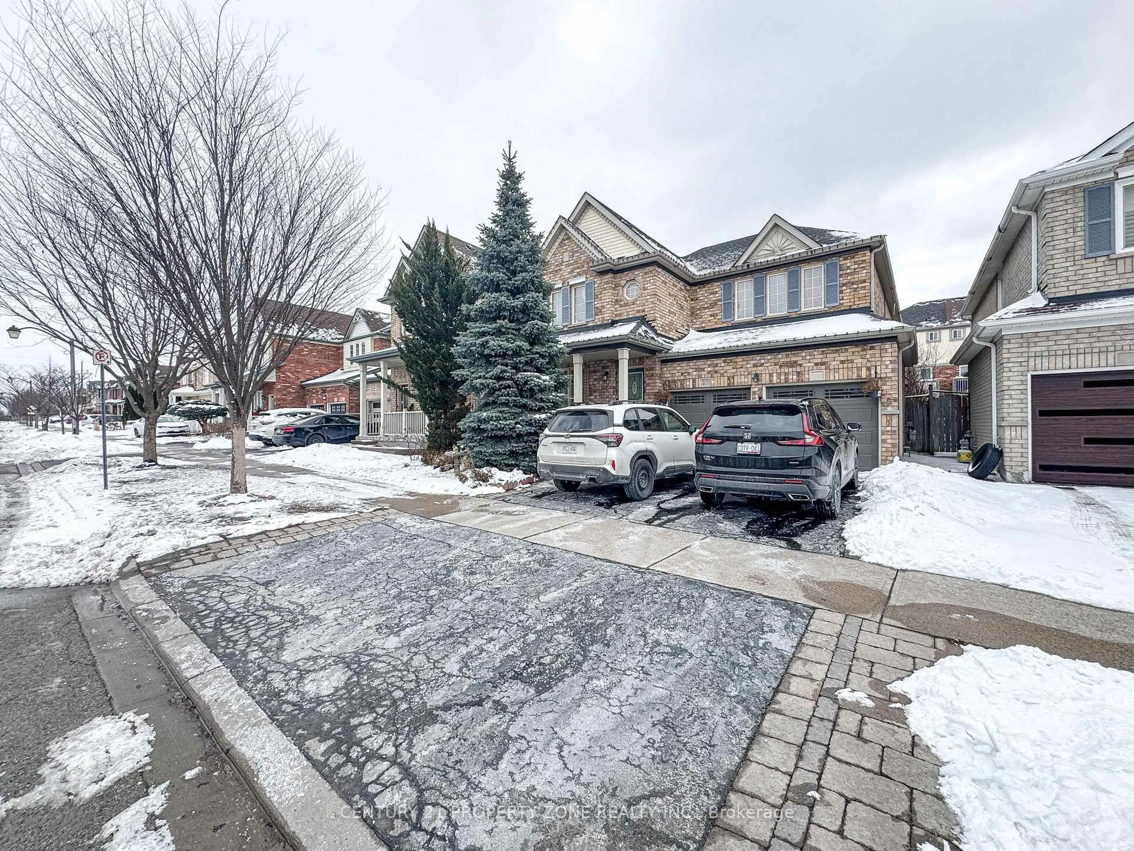 A pic from outside/outdoor area/front of a property/back of a property/a pic from drone, street for 27 Telford St, Ajax Ontario L1T 4N4