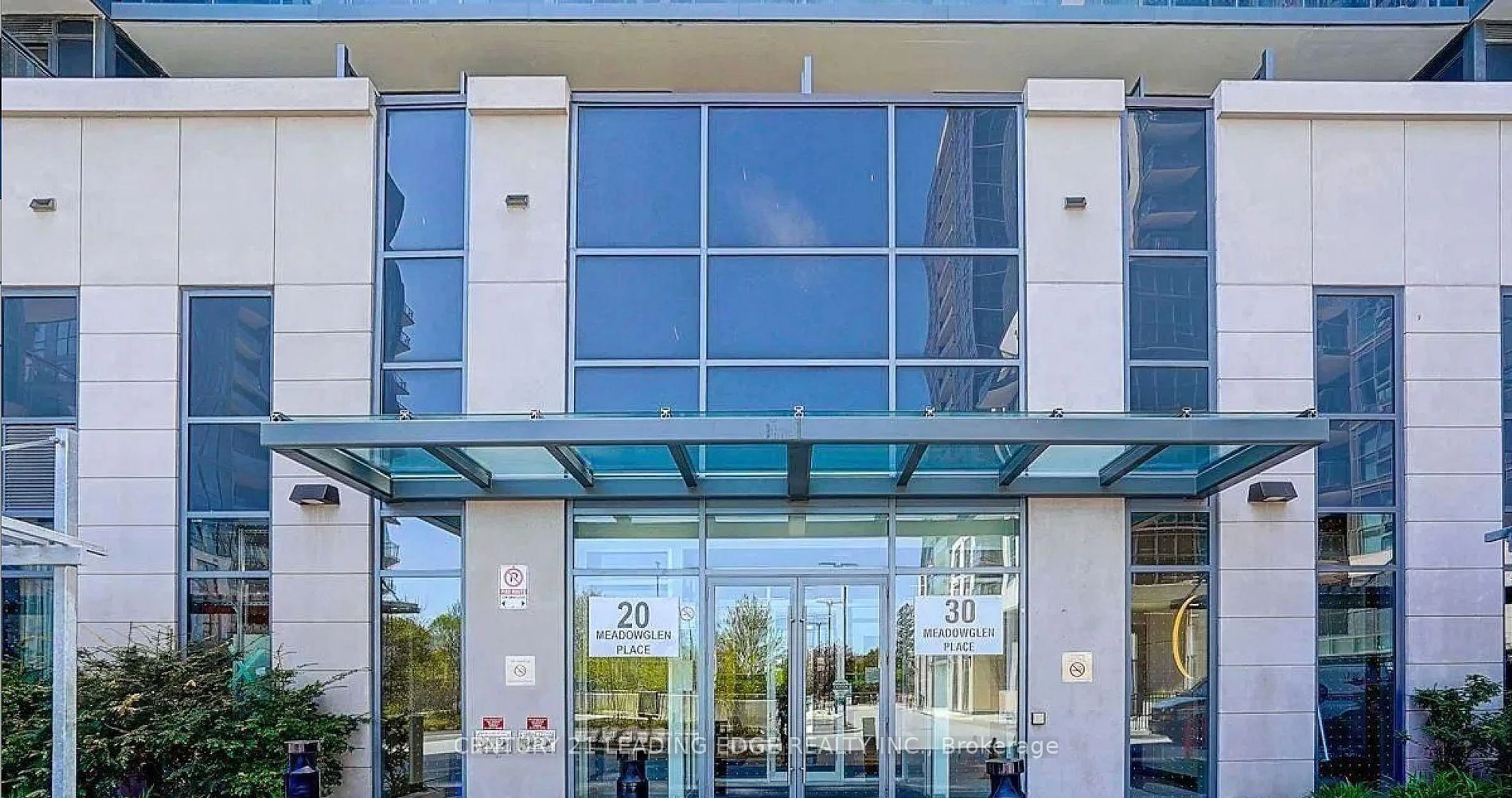 Indoor foyer for 30 Meadowglen Pl #711, Toronto Ontario M1G 0A6