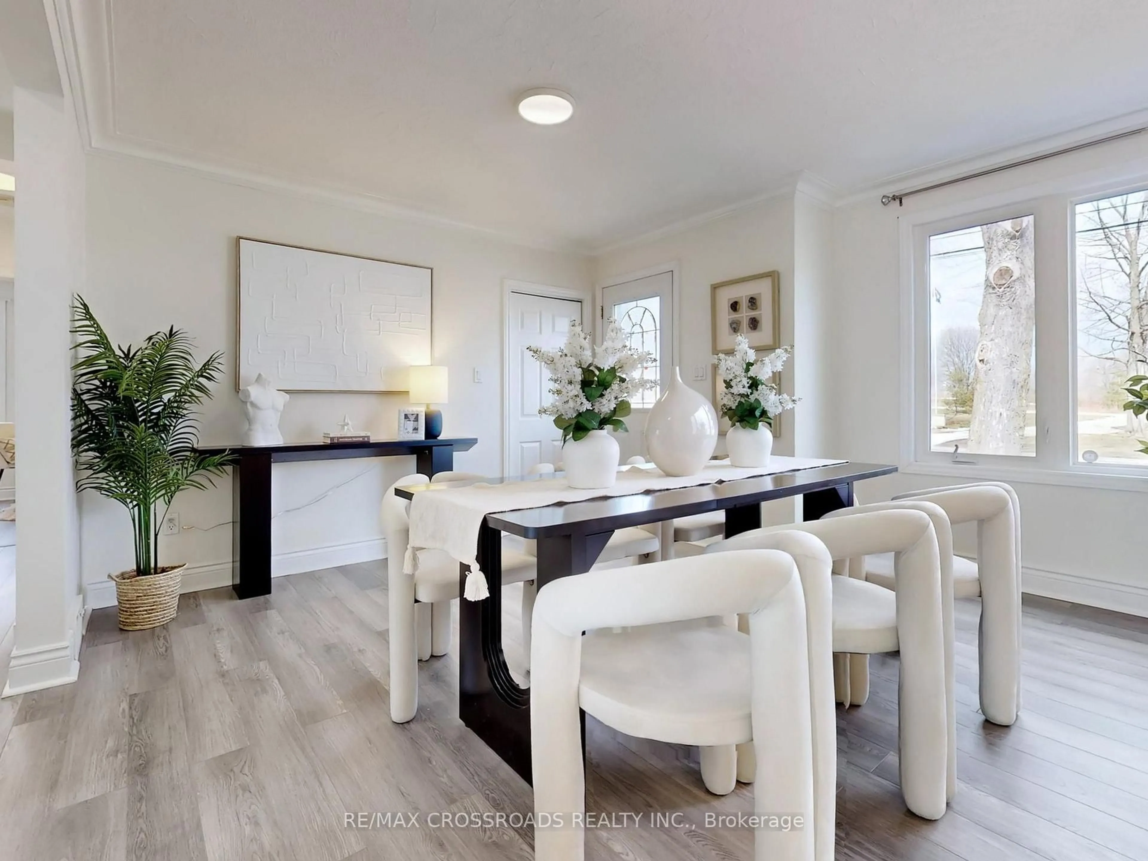 Dining room, unknown for 1386 Simcoe St, Oshawa Ontario L1H 4M4