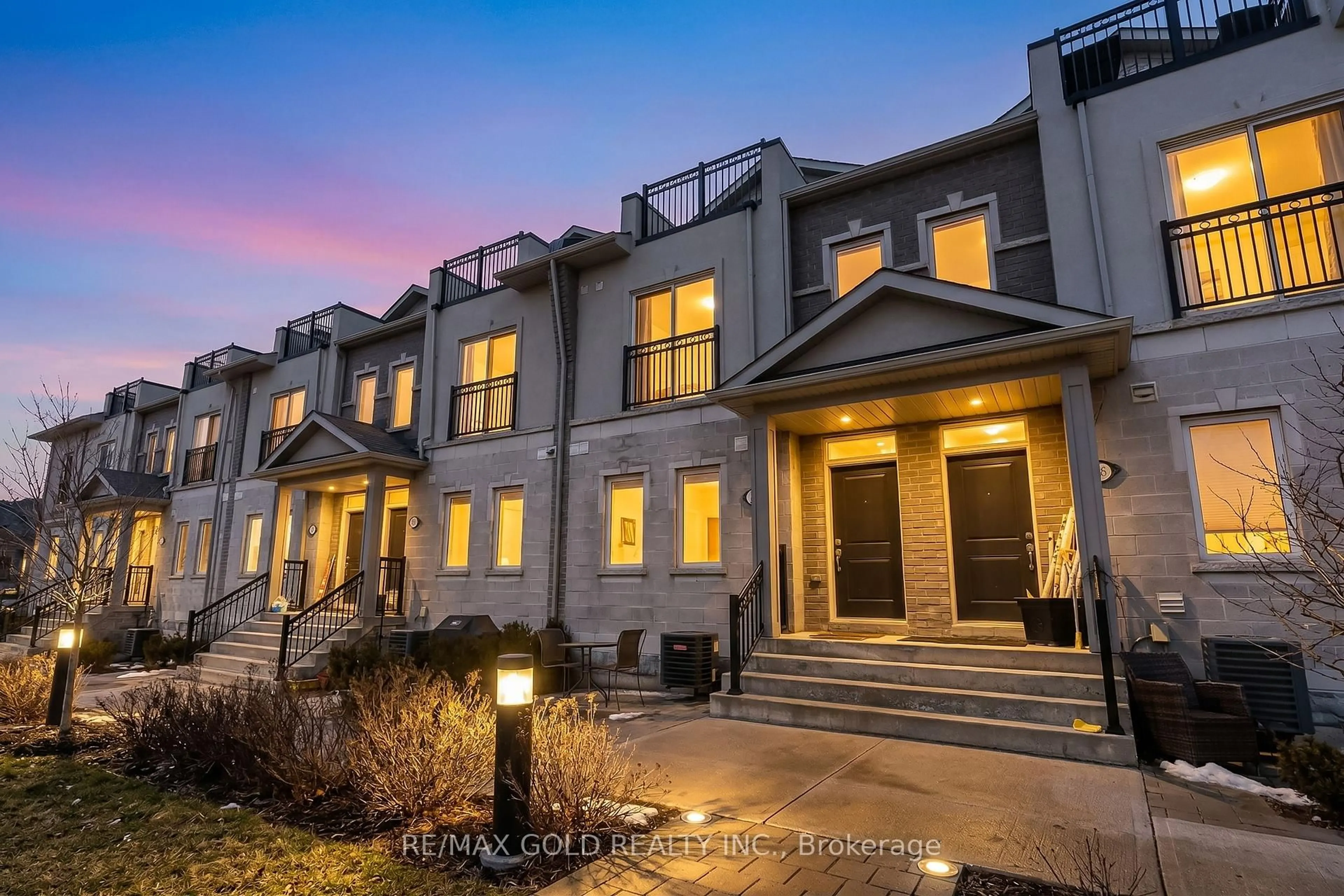 Unknown for 1030 dunsley Way #06, Whitby Ontario L1N 0L5