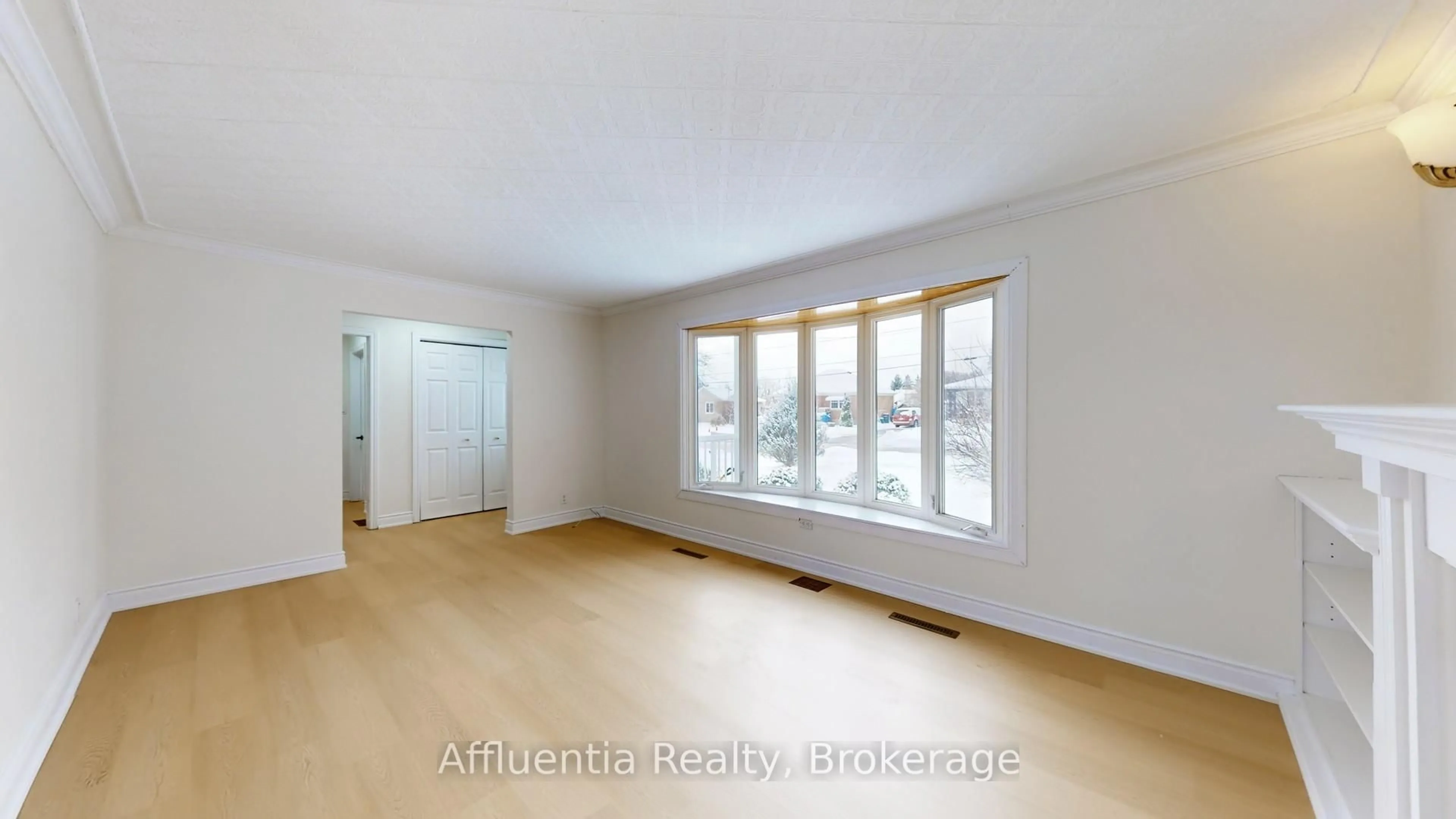 A pic of a room for 755 Somerville St, Oshawa Ontario L1G 4J4