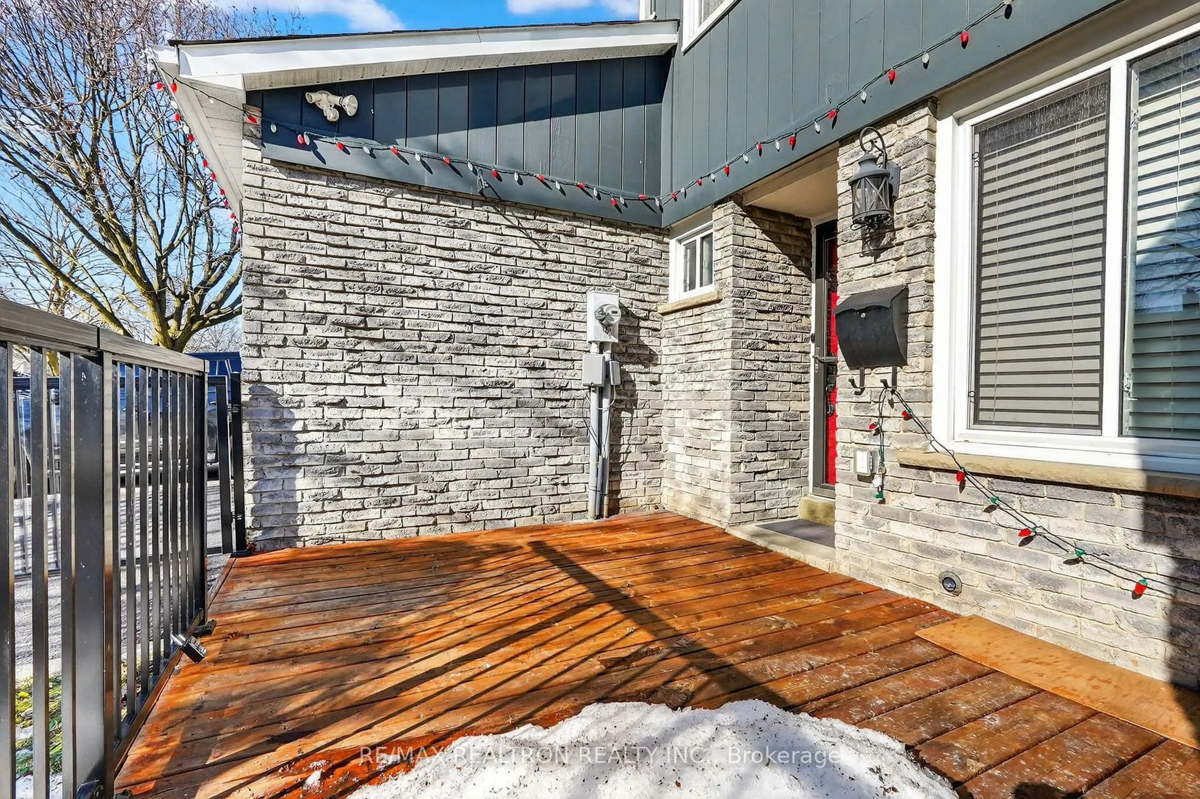 Patio, street for 1787 Listowell Cres, Pickering Ontario L1V 2Y2