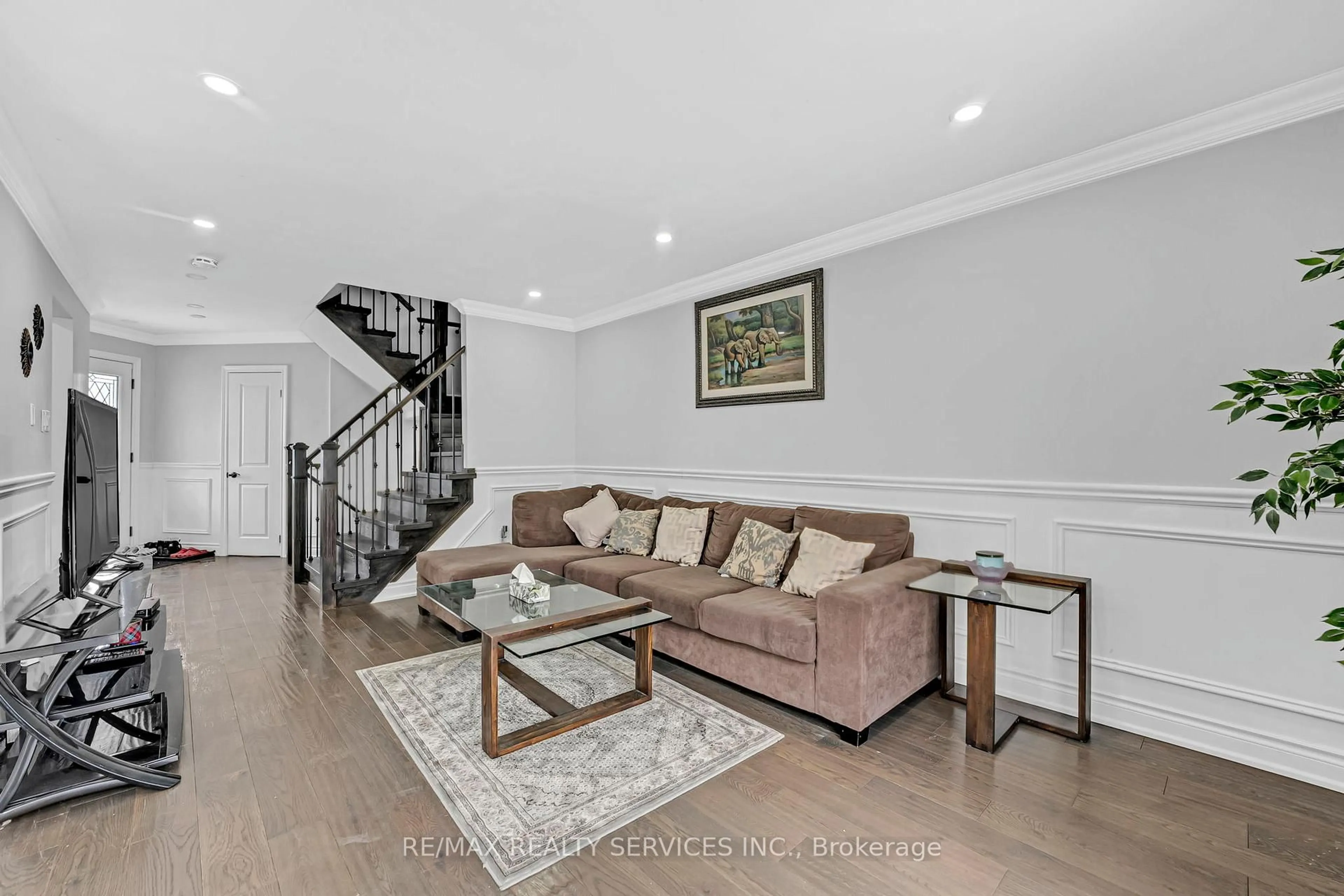 Living room with furniture, unknown for 109 Millington Cres, Ajax Ontario L1T 1R7