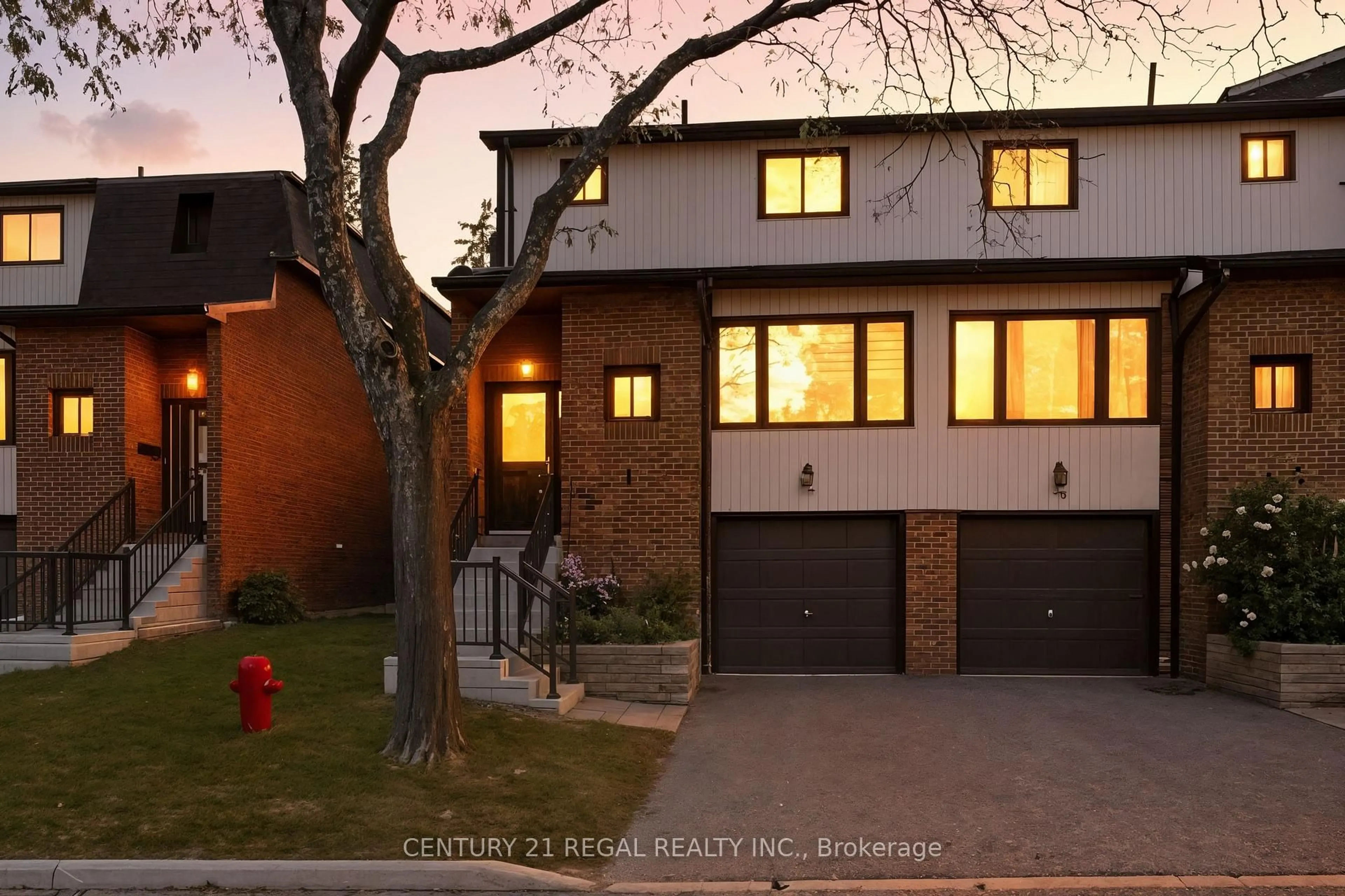 Home with brick exterior material, street for 765 Oklahoma Dr #7, Pickering Ontario L1W 3C9
