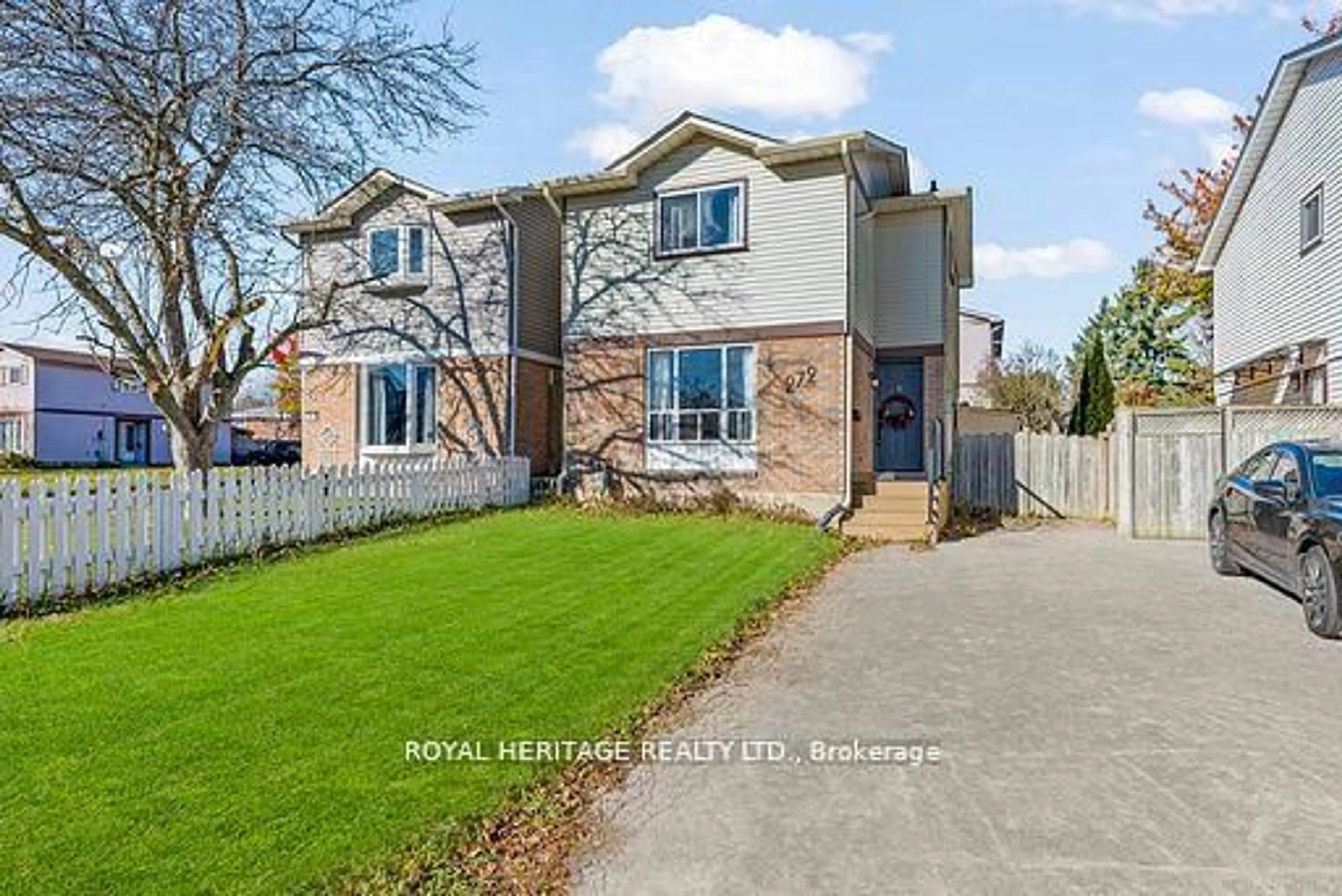 Unknown for 272 Phillip Murray Ave, Oshawa Ontario L1J 1G9