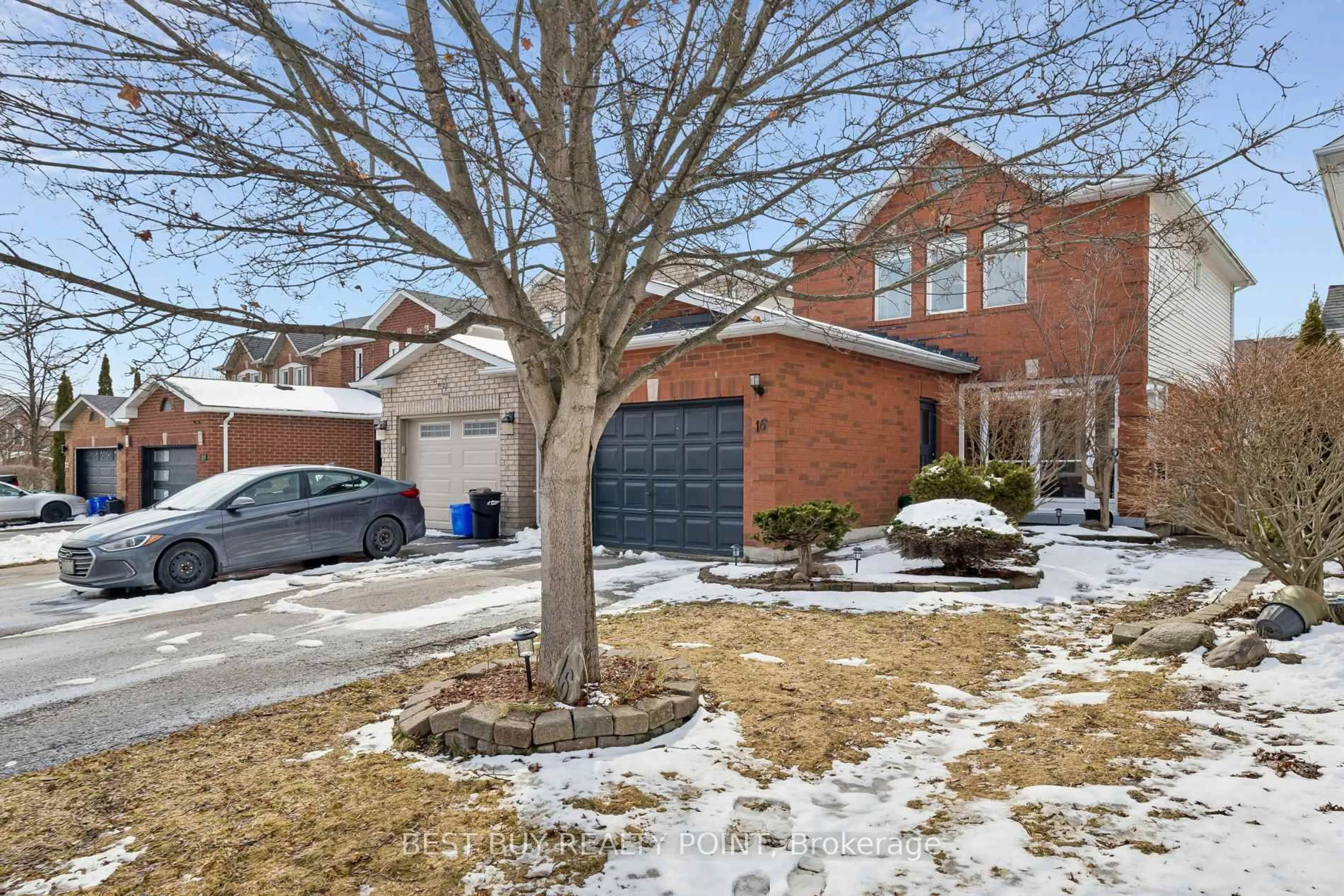 Home with brick exterior material, street for 16 Fry Cres, Clarington Ontario L1C 4Y2