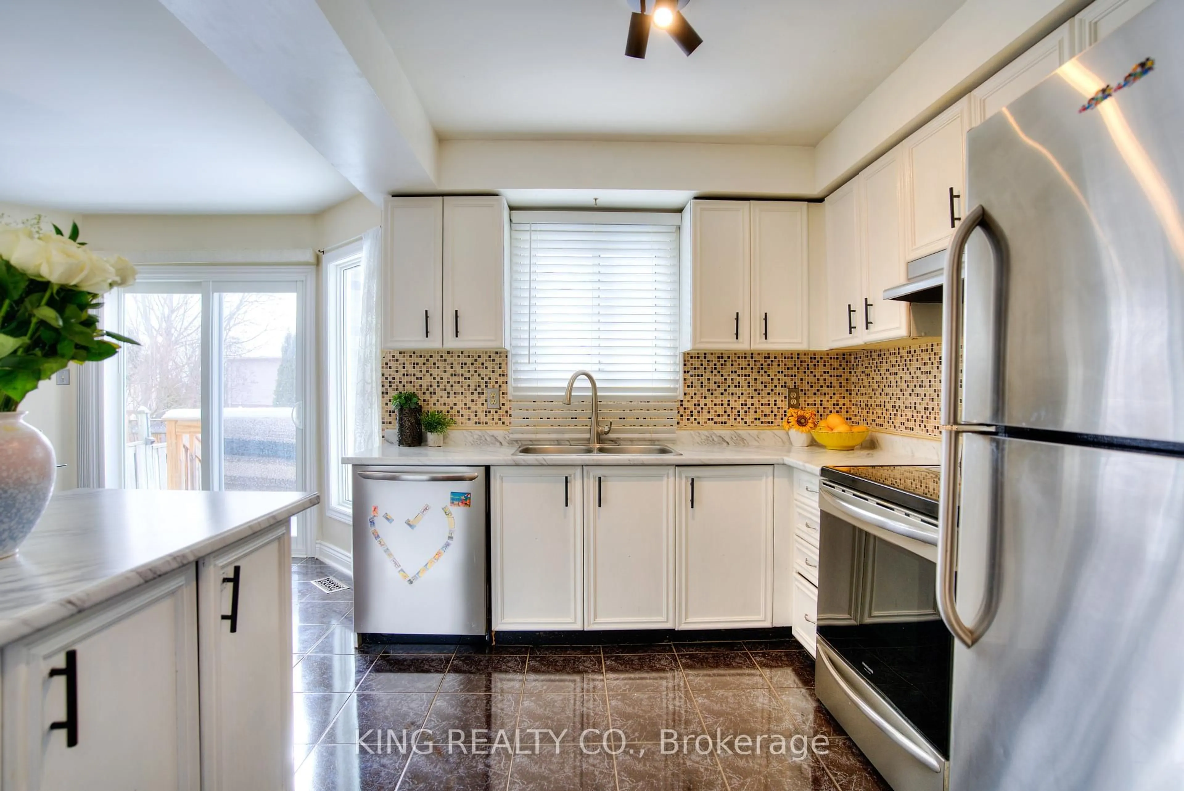 Unknown for 848 Attersley Dr, Oshawa Ontario L1K 1T9