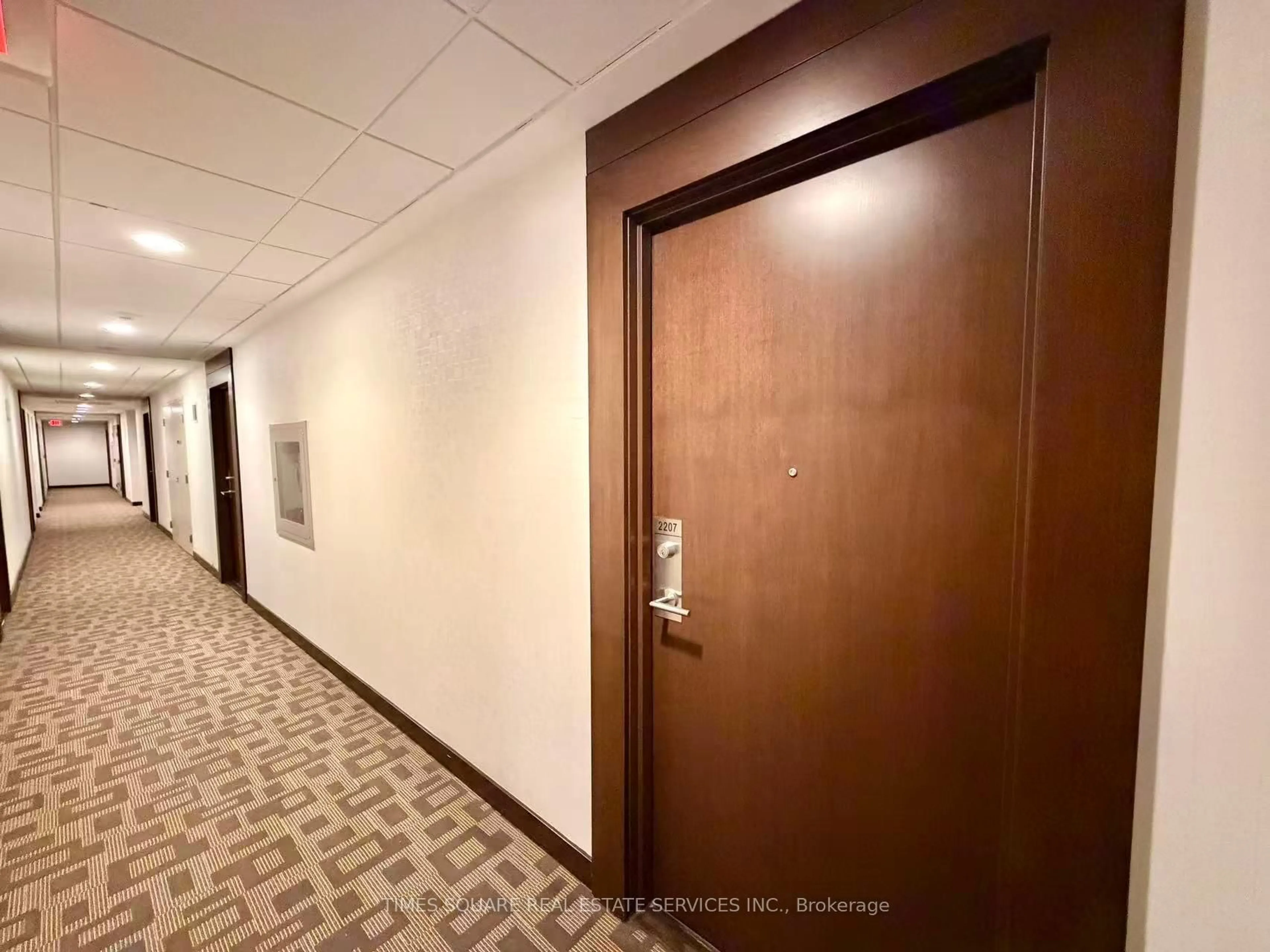Indoor foyer for 151 Village Green Sq #2207, Toronto Ontario M1S 0K5
