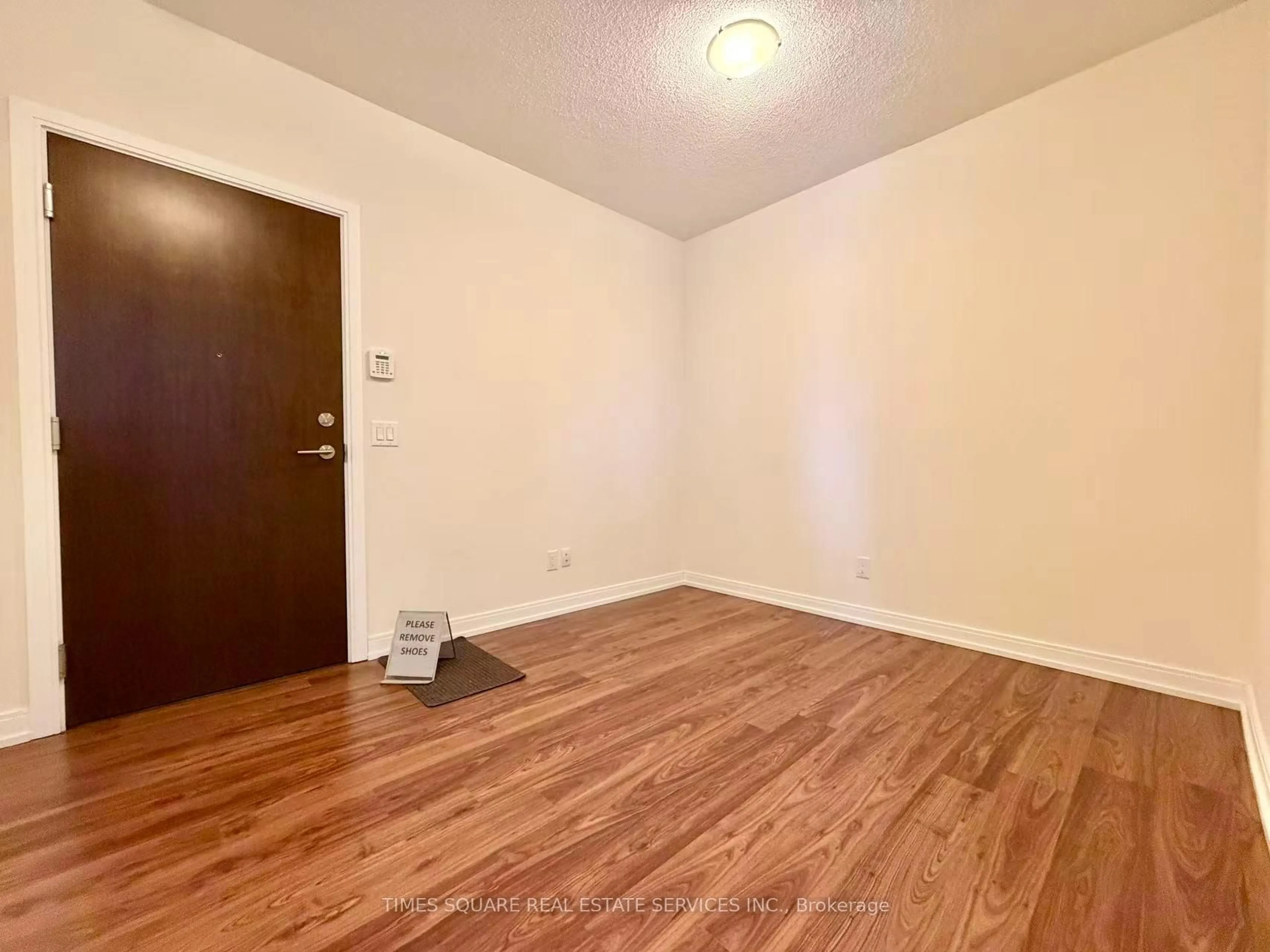 A pic of a room for 151 Village Green Sq #2207, Toronto Ontario M1S 0K5