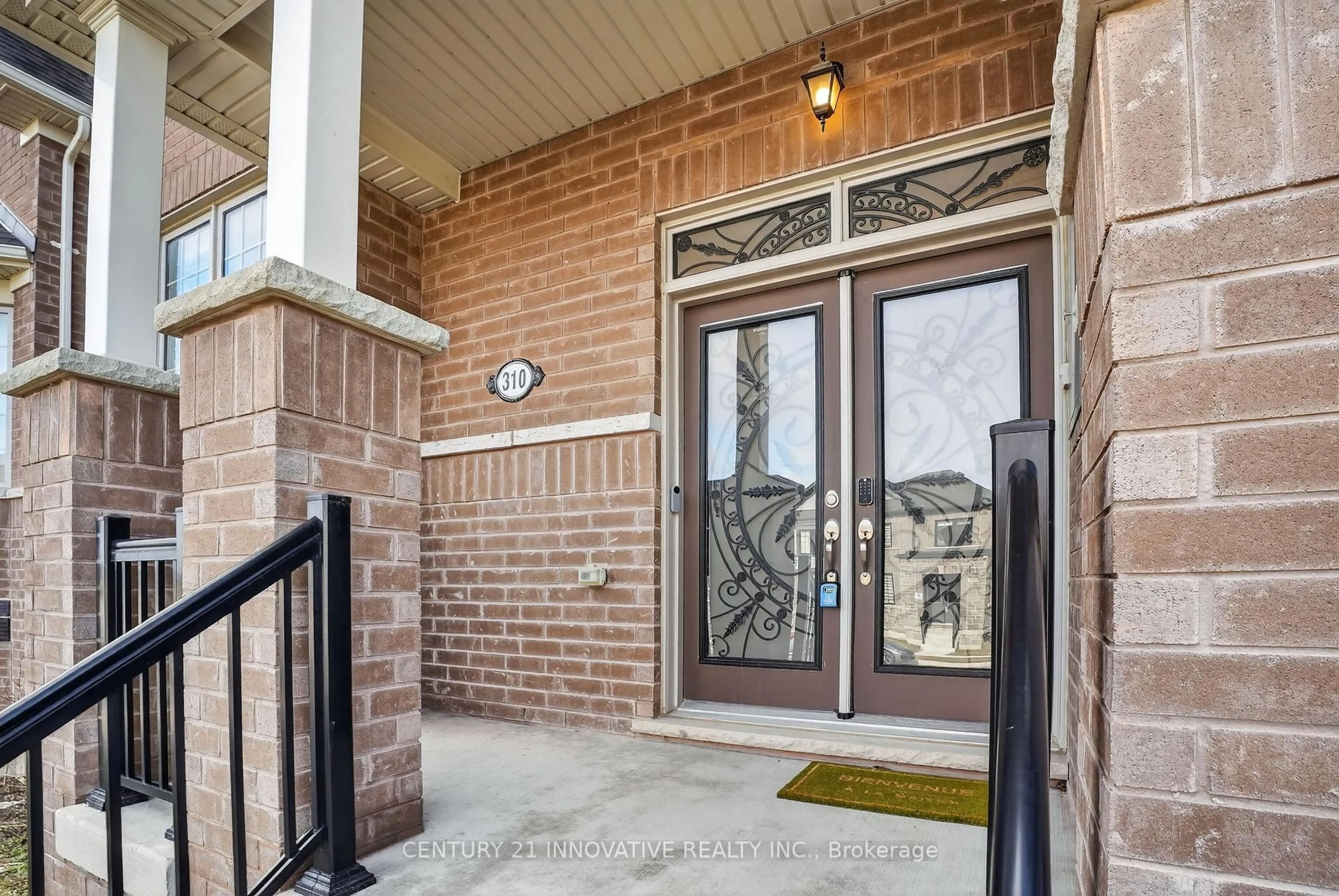 Indoor entryway for 310 Coronation Rd, Whitby Ontario L1P 0K8