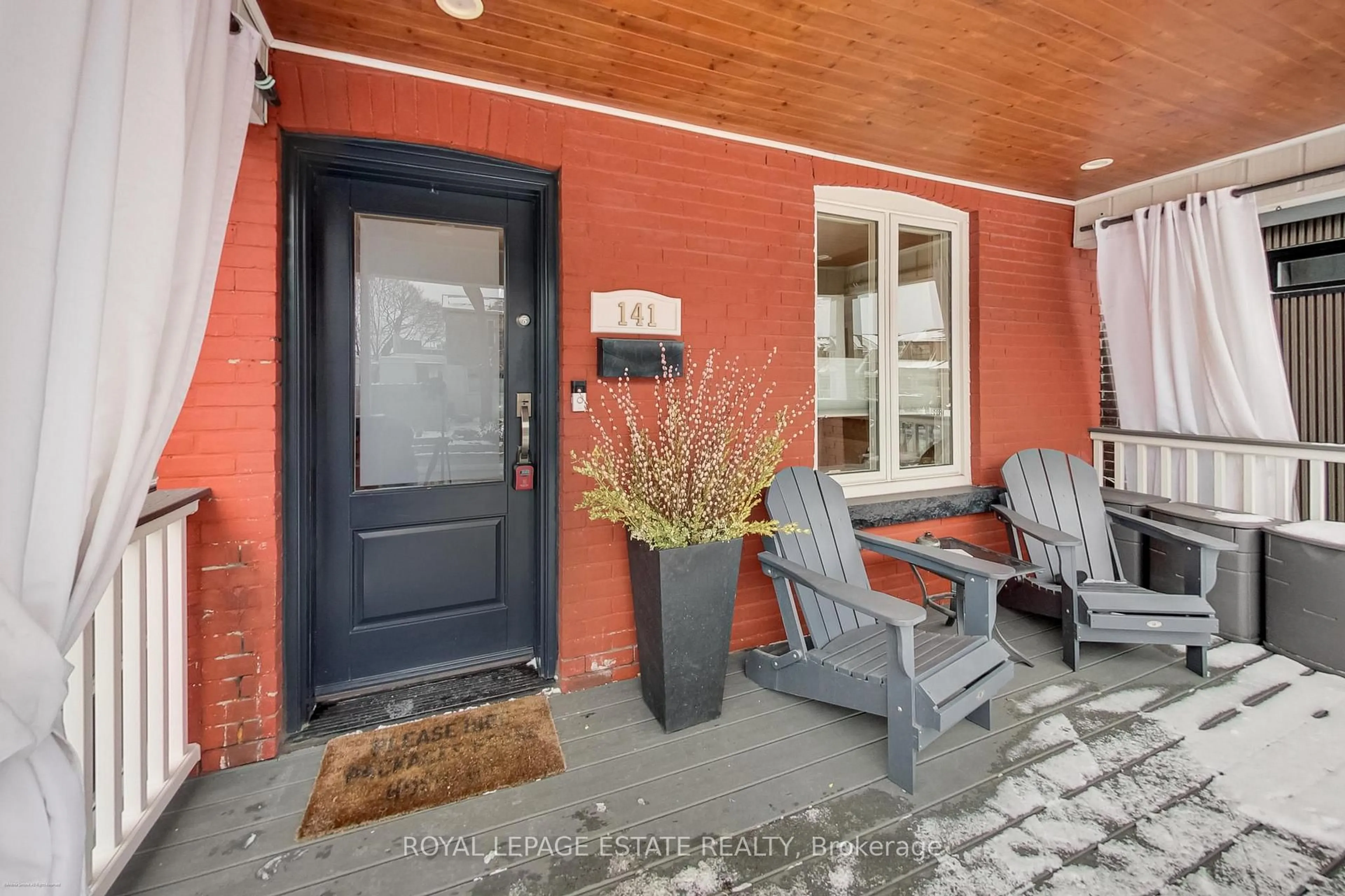 Indoor entryway for 141 Drayton Ave, Toronto Ontario M4C 3M1