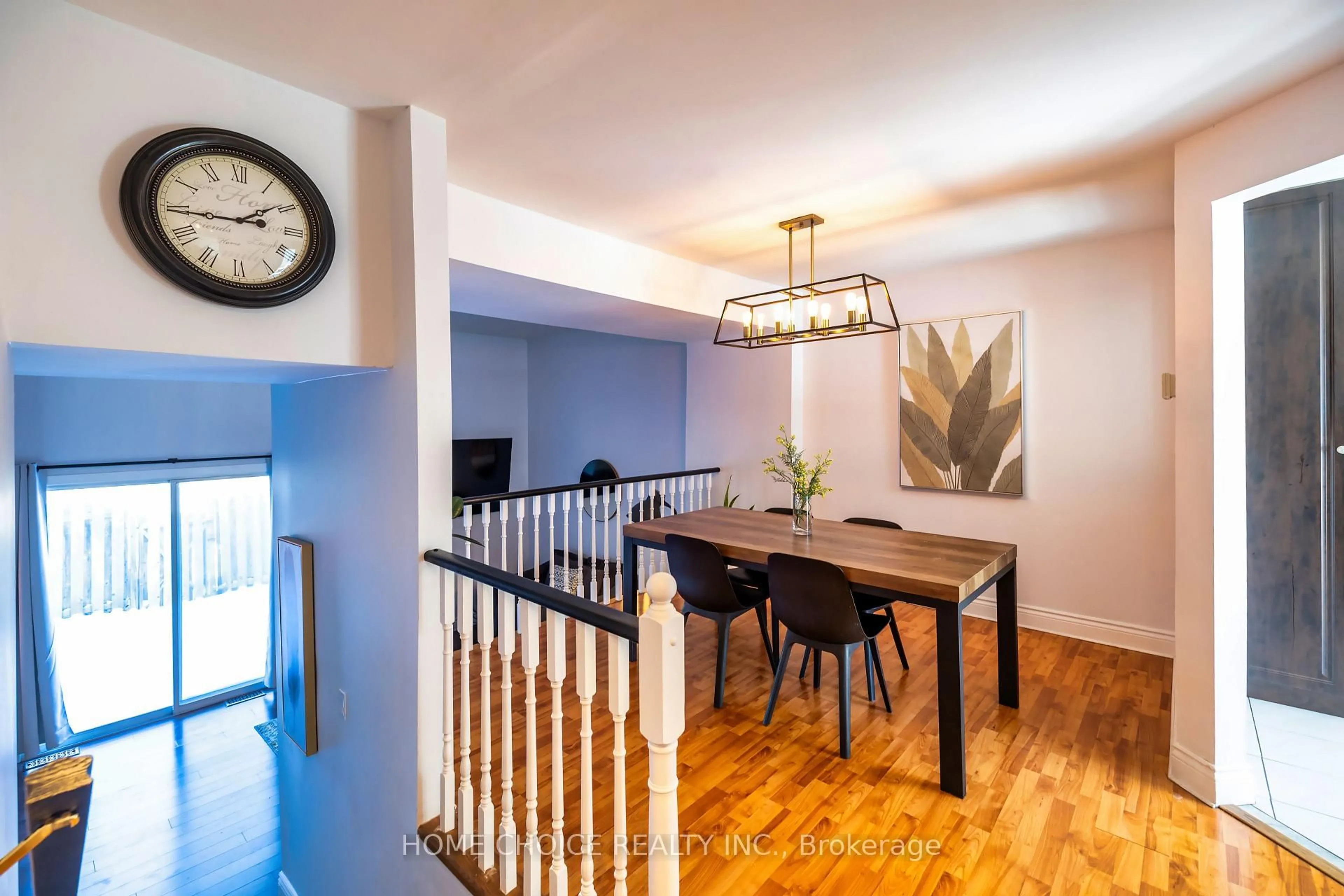 Dining room, wood/laminate floor for 1133 Ritson Rd #131, Oshawa Ontario L1G 7T3