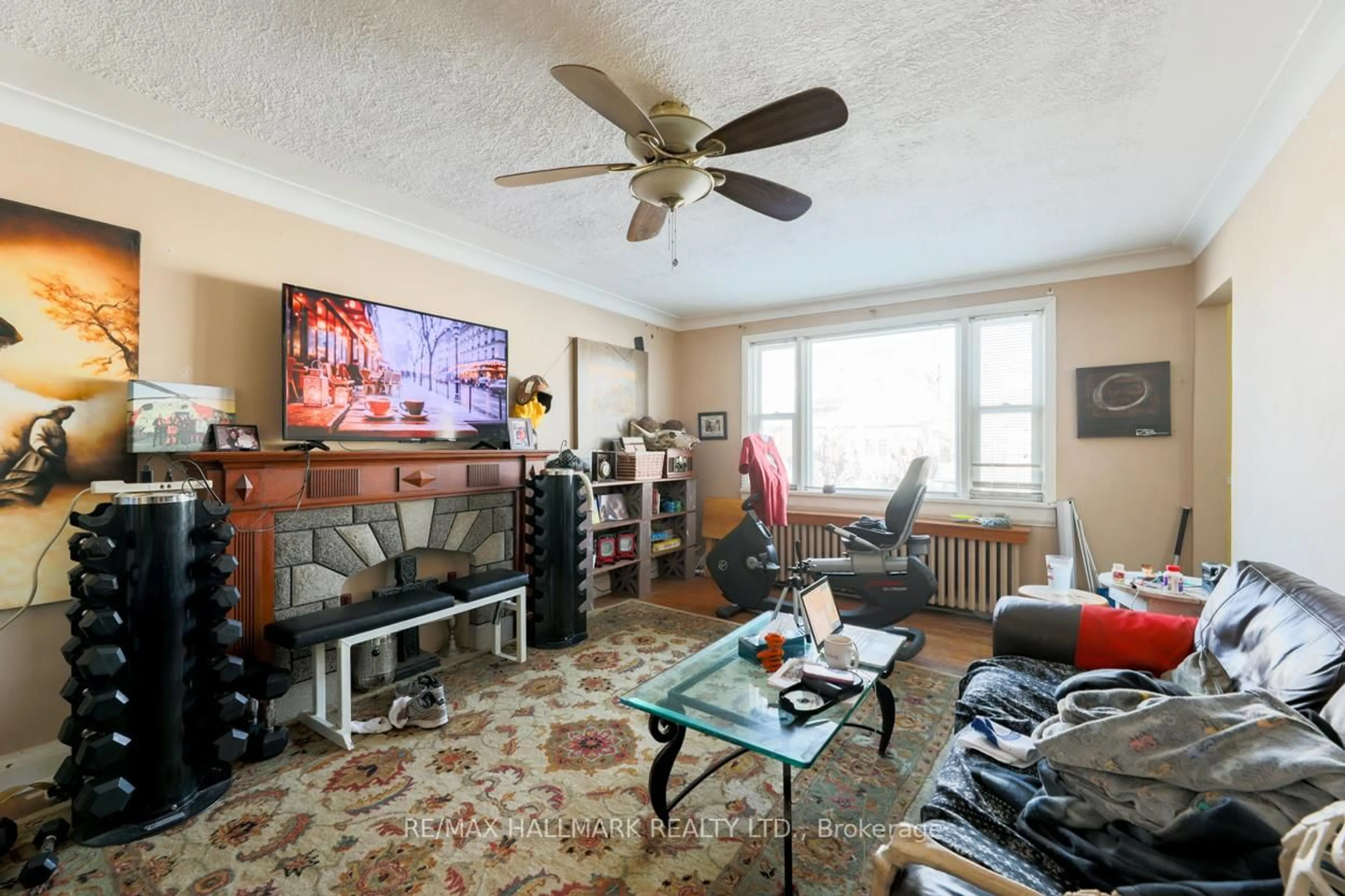 Living room with furniture, unknown for 59 Highview Ave, Toronto Ontario M1N 2H4