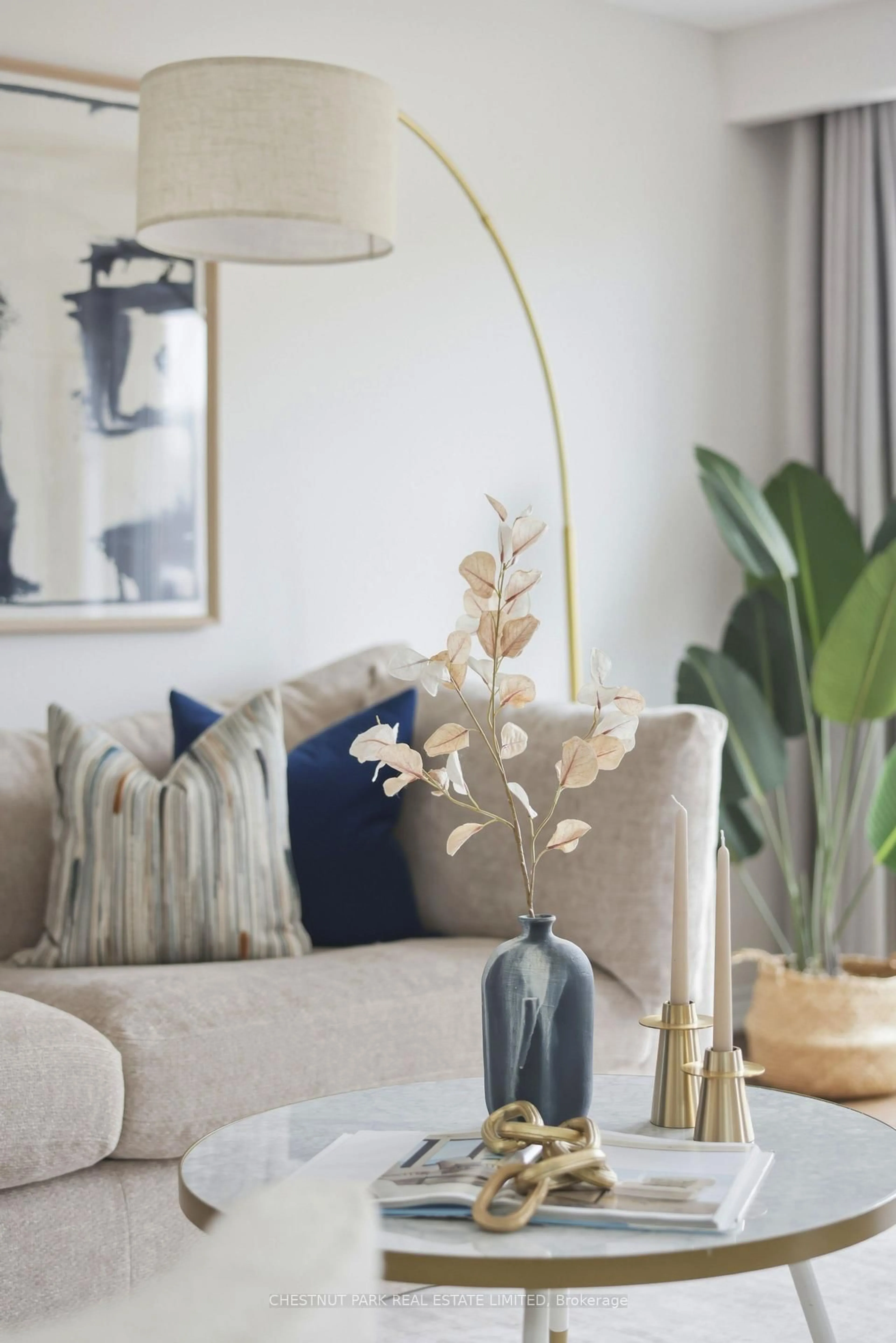 Living room with furniture, unknown for 232 Livingston Rd, Toronto Ontario M1E 1L7