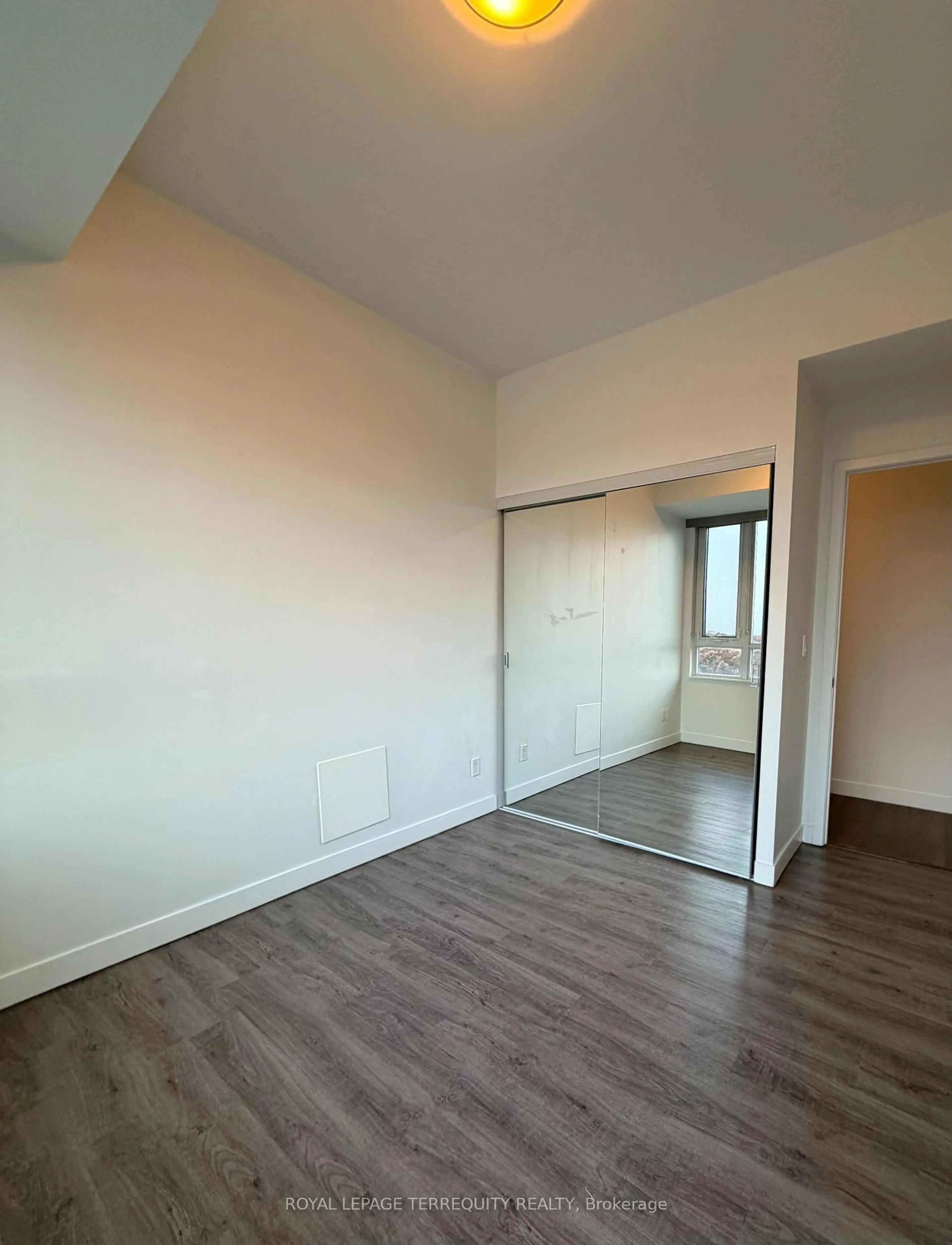 A pic of a room for 2055 Danforth Ave #910, Toronto Ontario M4C 1J8