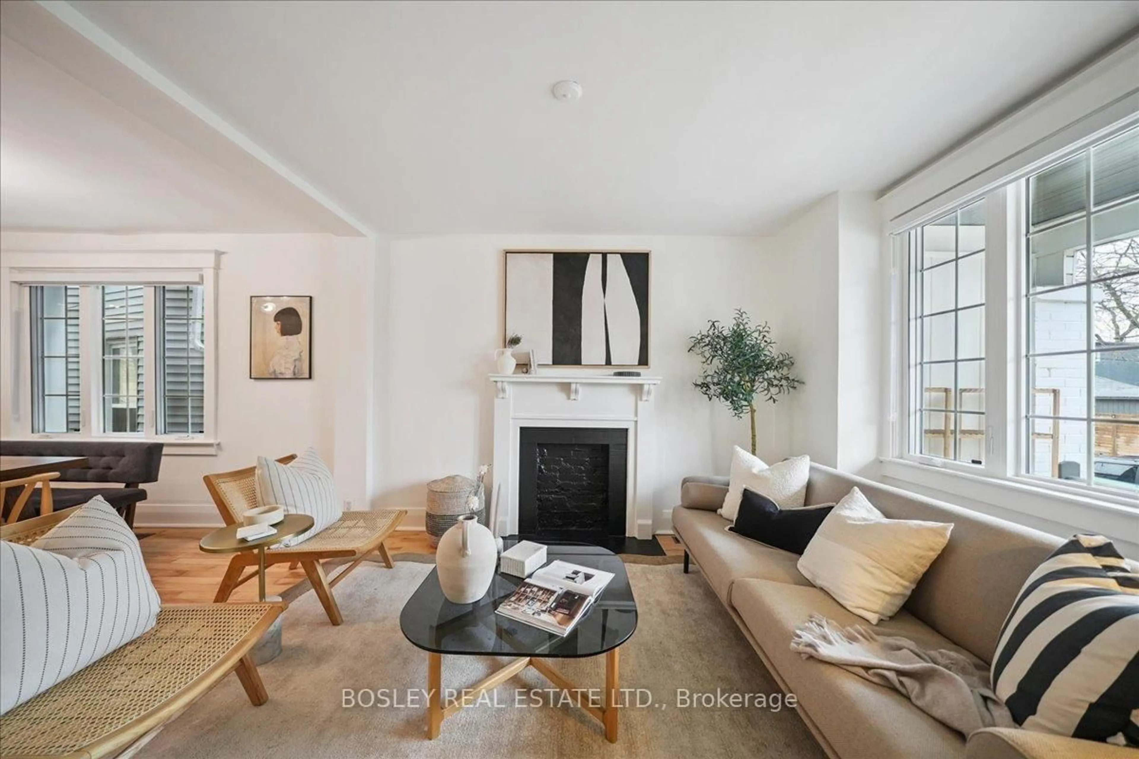 Living room with furniture, unknown for 4 Murdock Ave, Toronto Ontario M4C 1E4