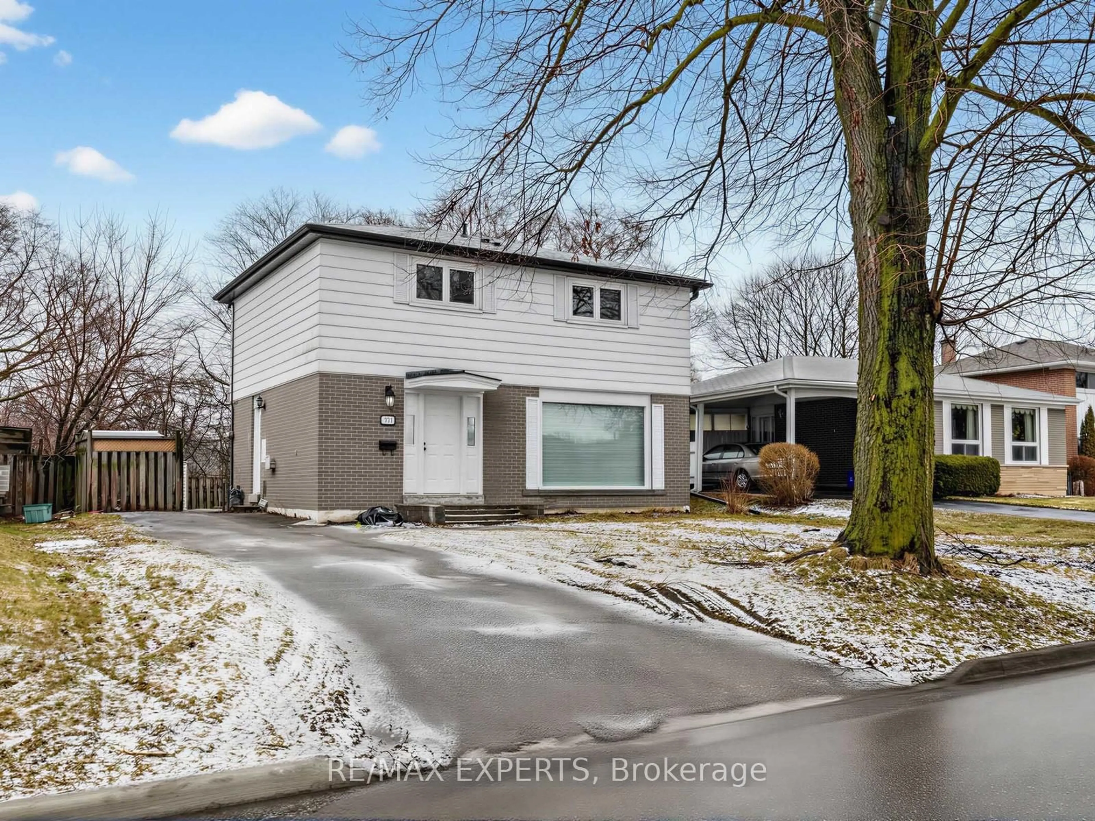 Unknown for 751 Lublin Ave, Pickering Ontario L1W 1Z1