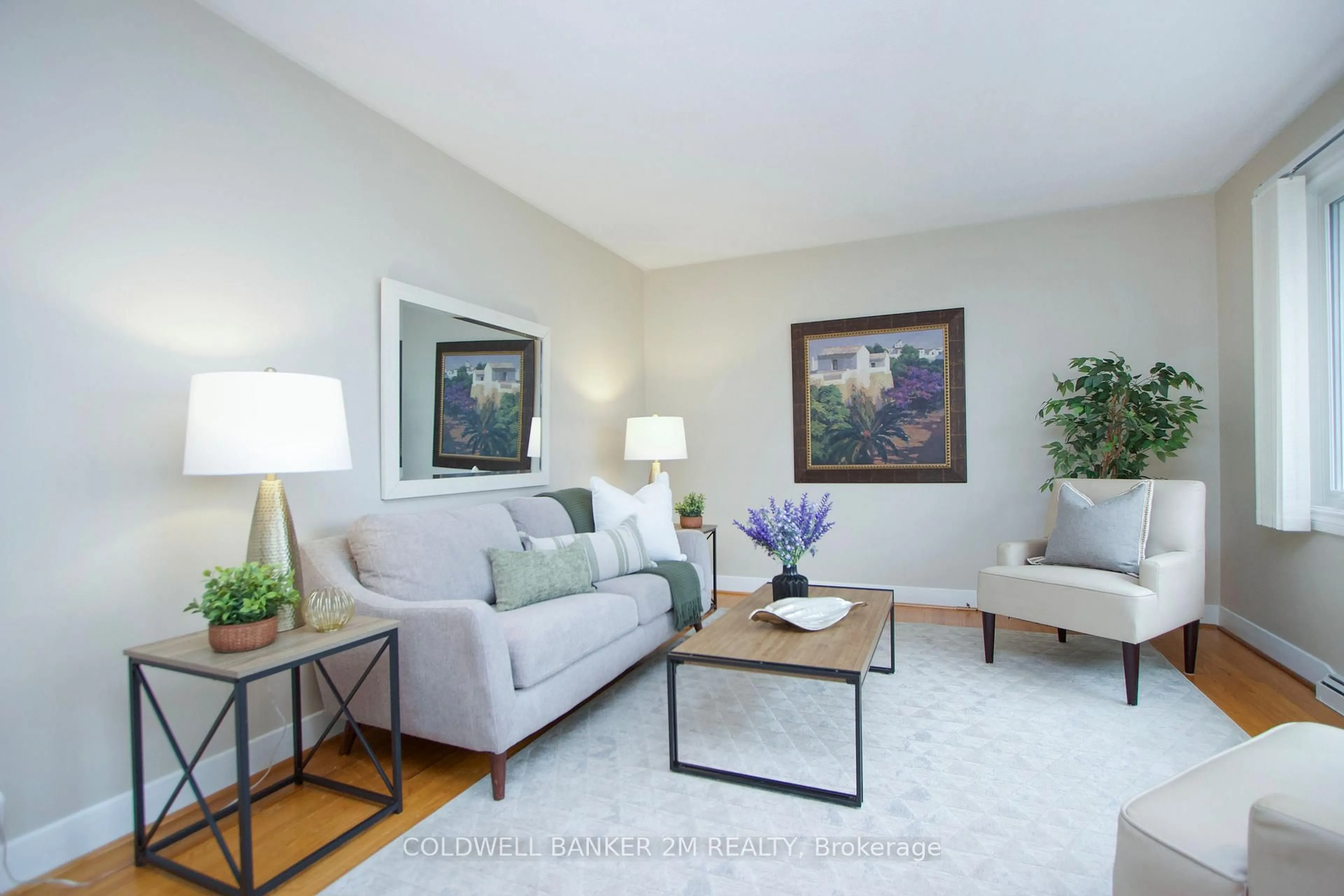 Living room with furniture, unknown for 357 Highland Ave, Oshawa Ontario L1H 6B2