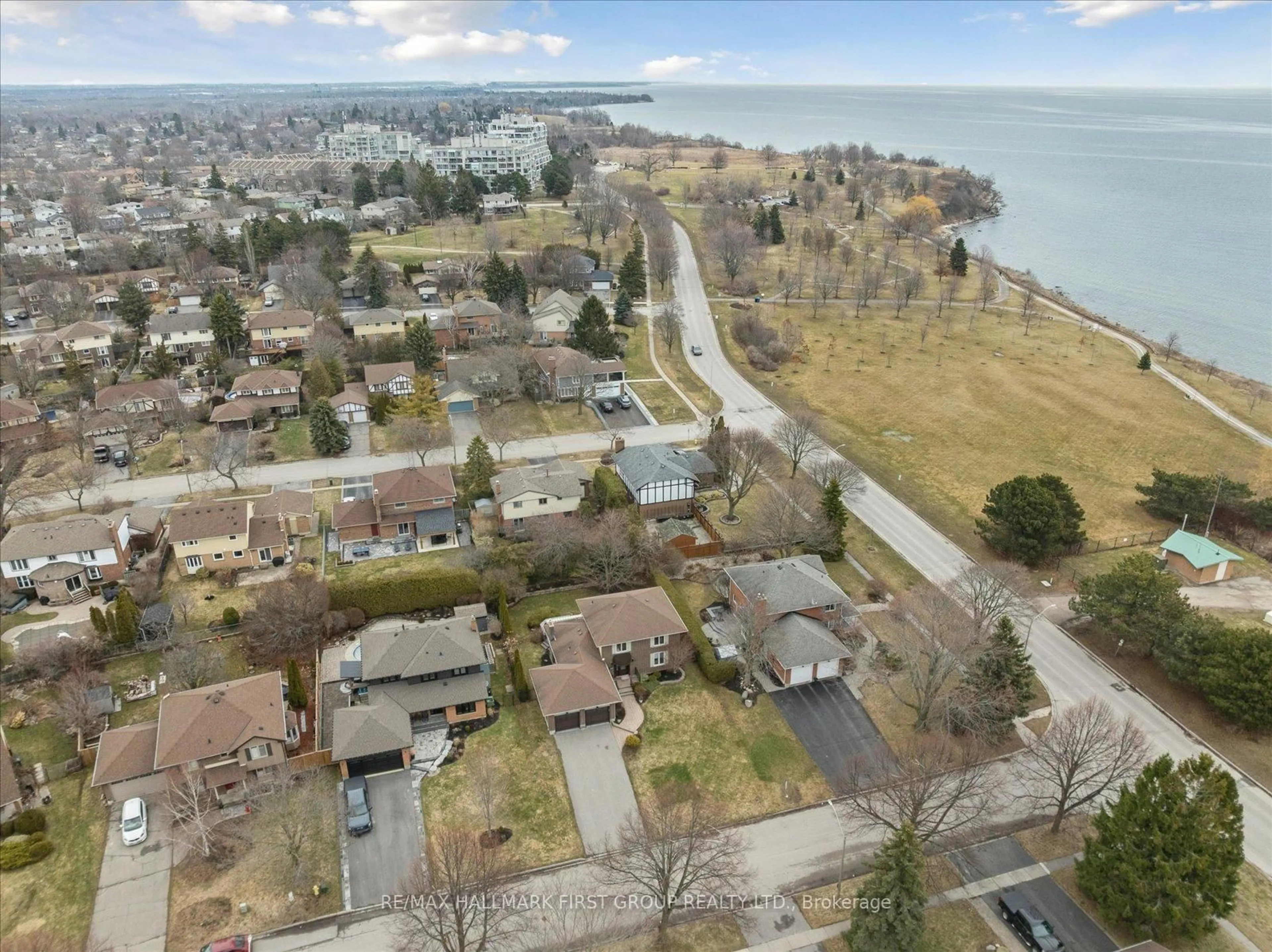 A pic from outside/outdoor area/front of a property/back of a property/a pic from drone, unknown for 64 Anstead Cres, Ajax Ontario L1S 3X5