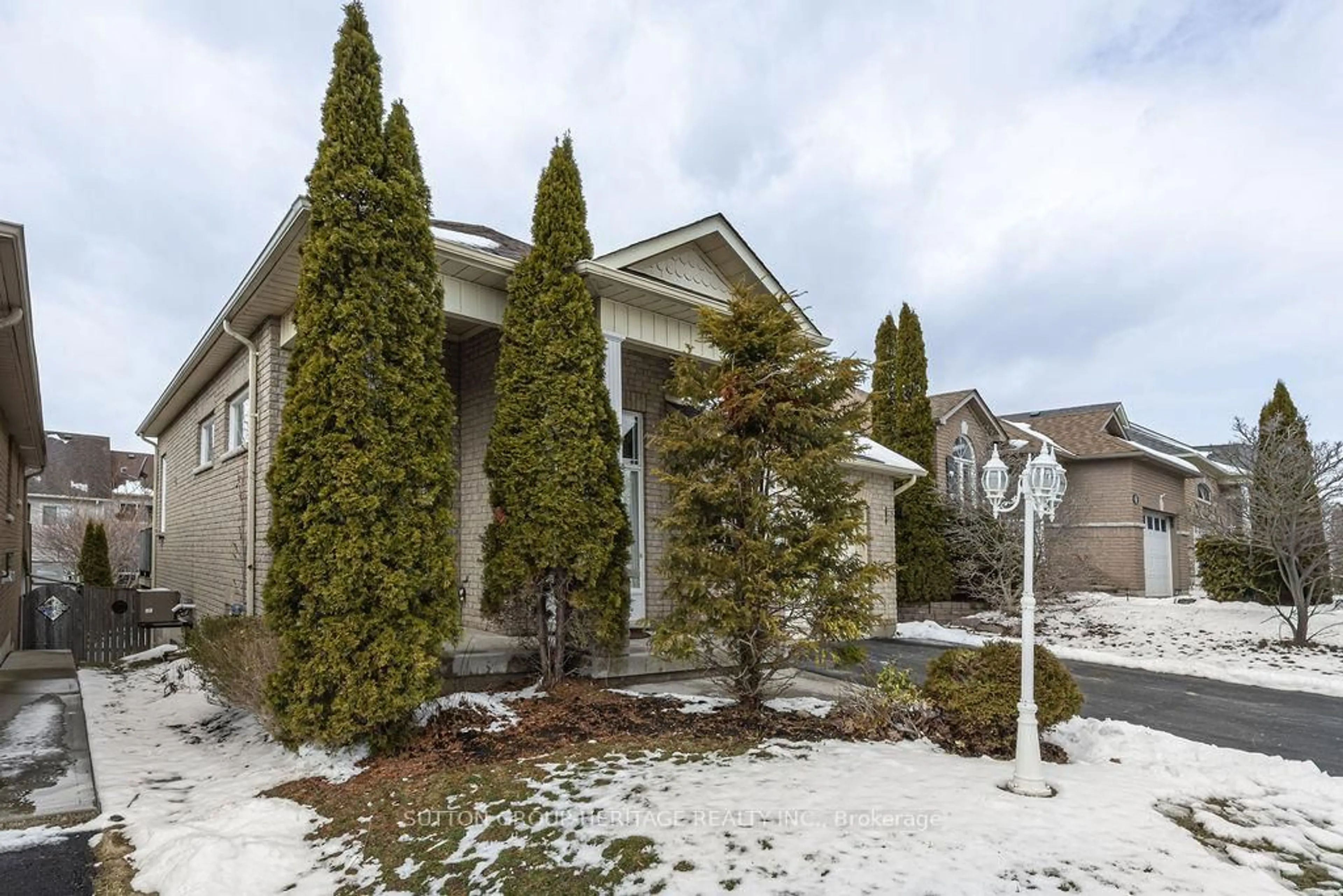 Unknown for 56 Fenning Dr, Clarington Ontario L1E 3H2