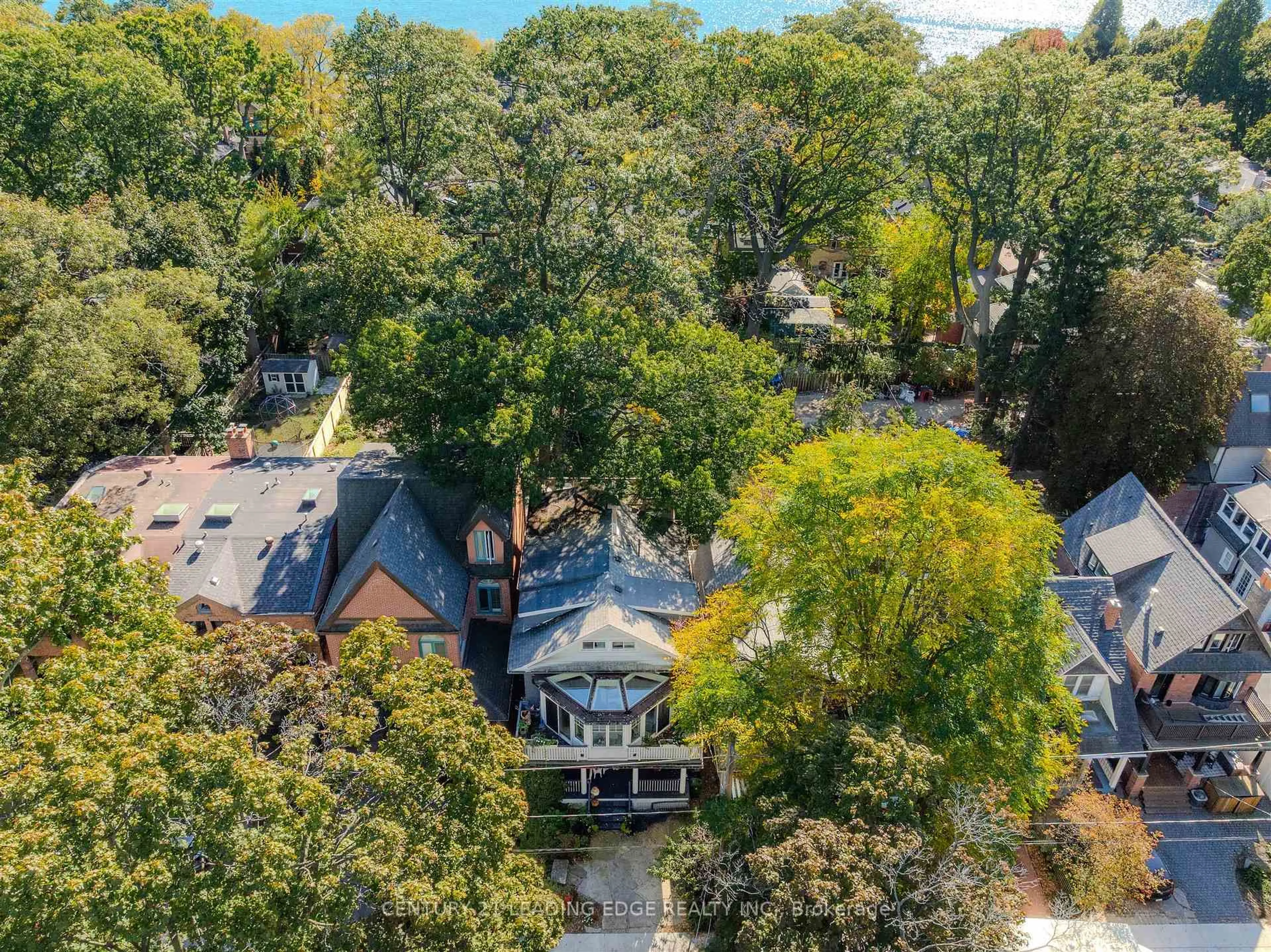 A pic from outside/outdoor area/front of a property/back of a property/a pic from drone, city buildings view from balcony for 9 Balmy Ave, Toronto Ontario M4E 1C7