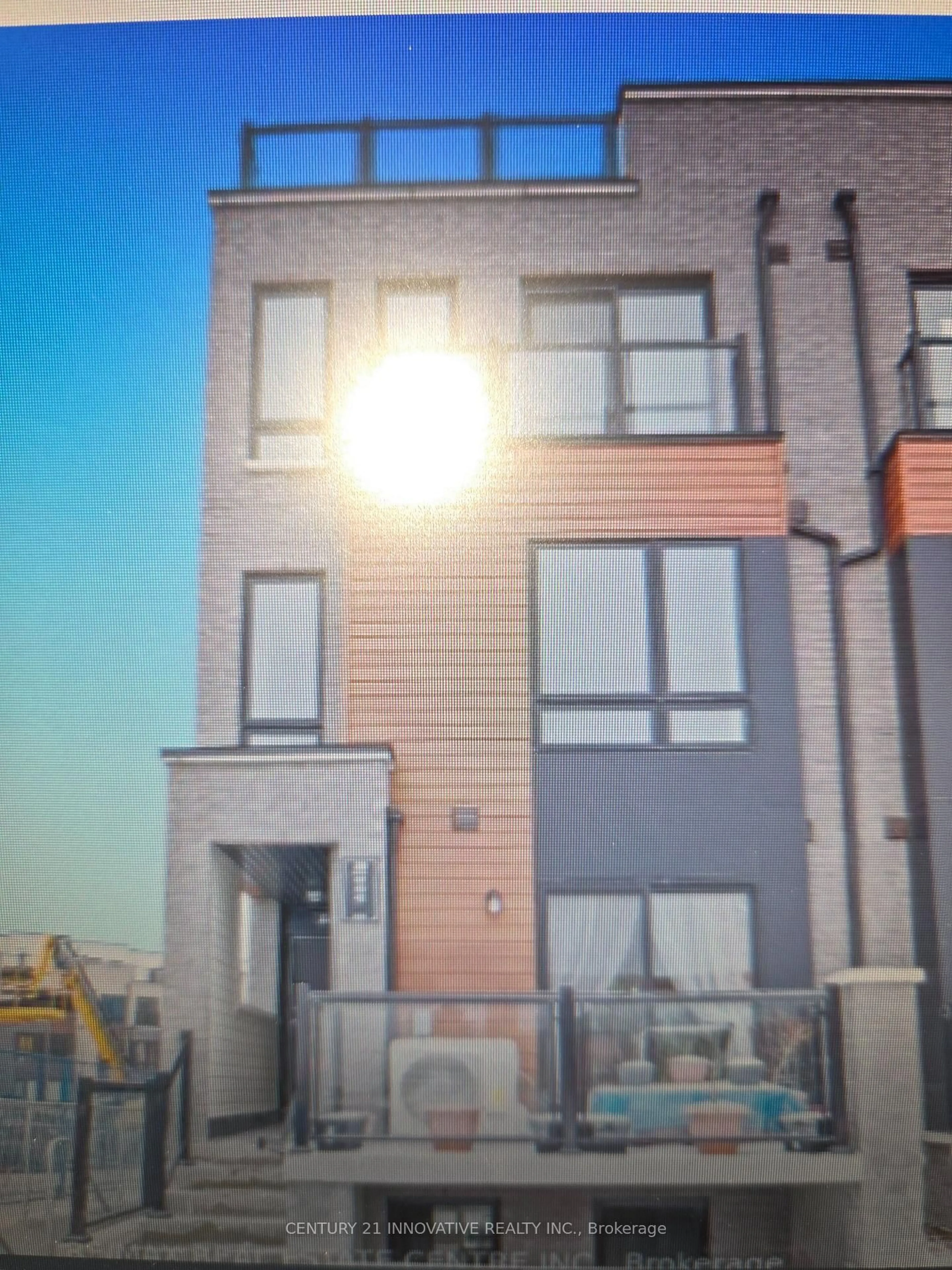 Unknown for 30 Liben Way #43, Toronto Ontario M1B 0E8