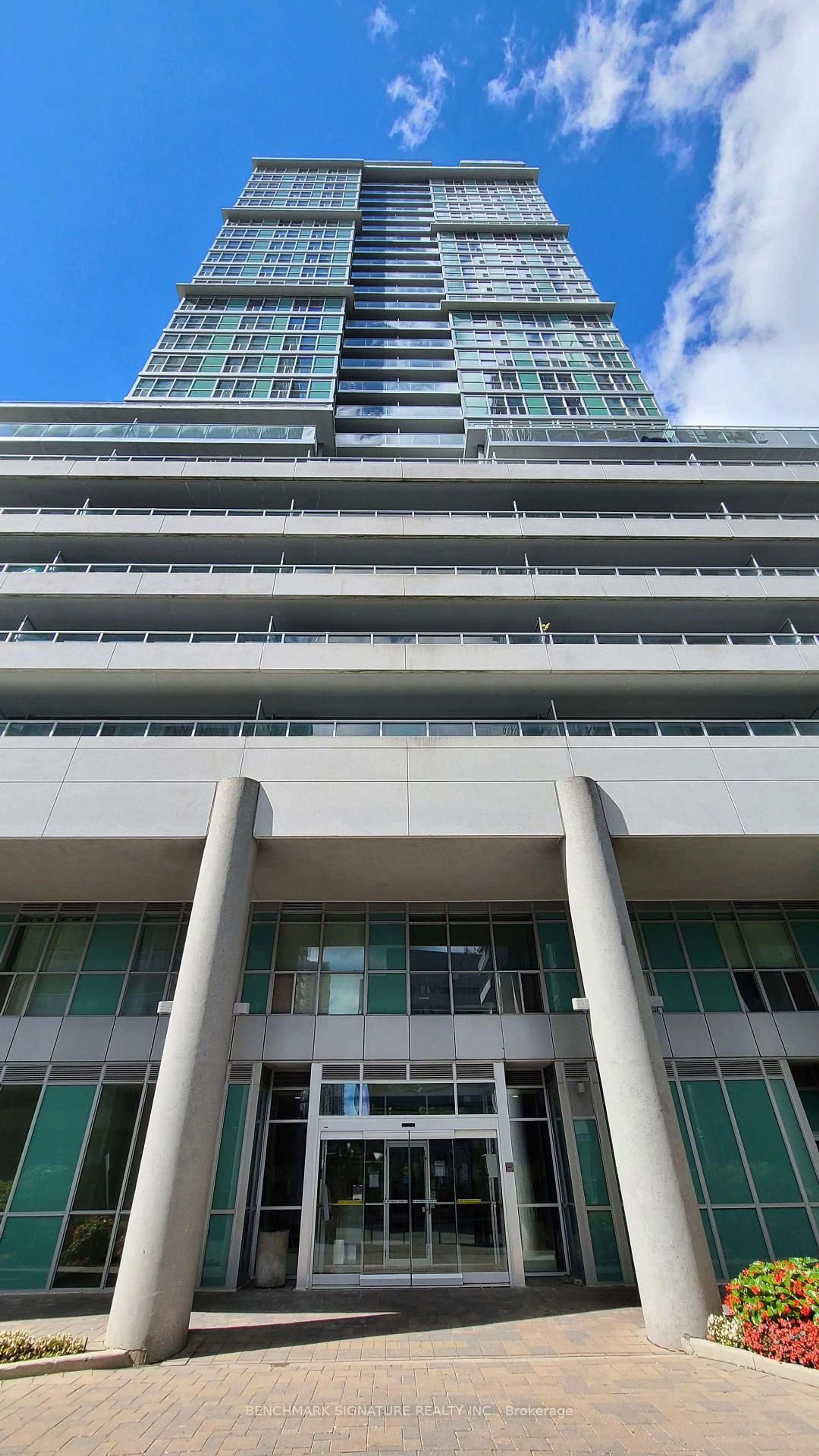Indoor foyer for 60 Town Centre Crt #902, Toronto Ontario M1P 0B1