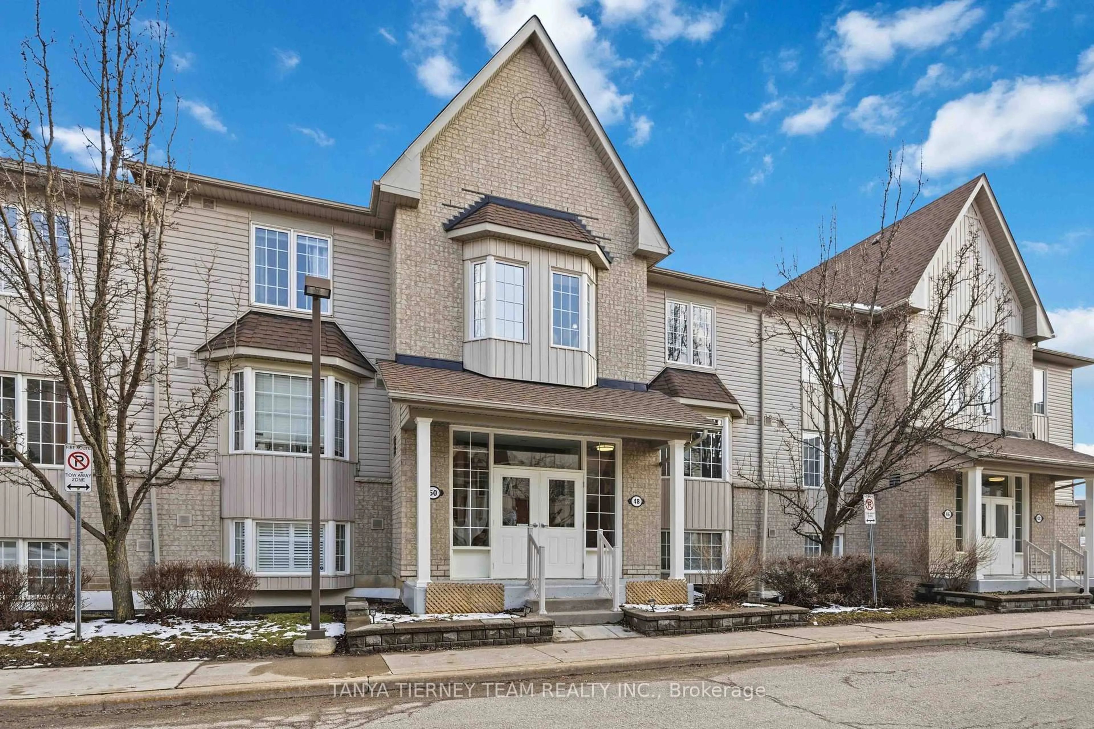 Unknown for 48 Petra Way #3, Whitby Ontario L1R 0A4