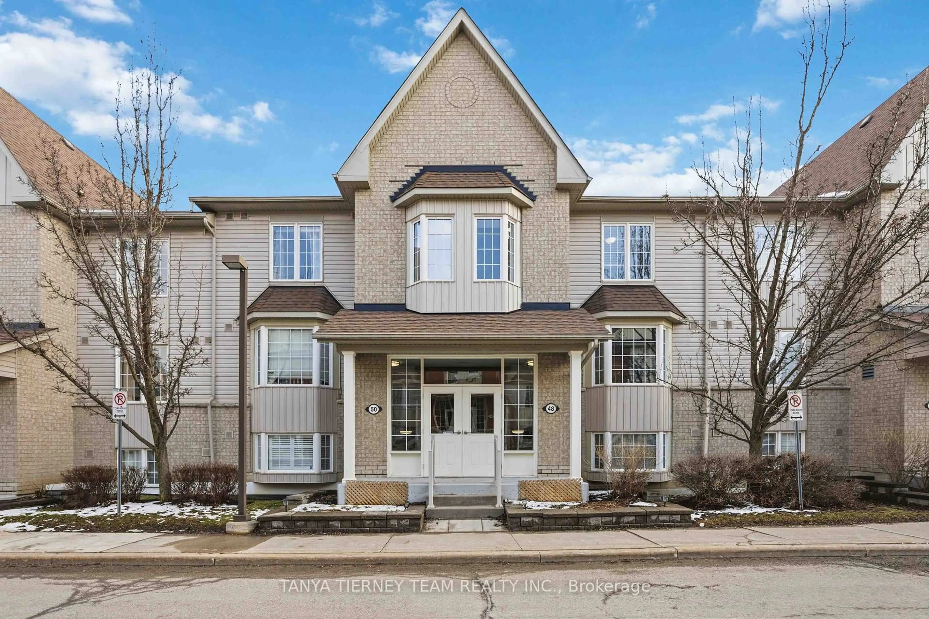 Unknown for 48 Petra Way #3, Whitby Ontario L1R 0A4