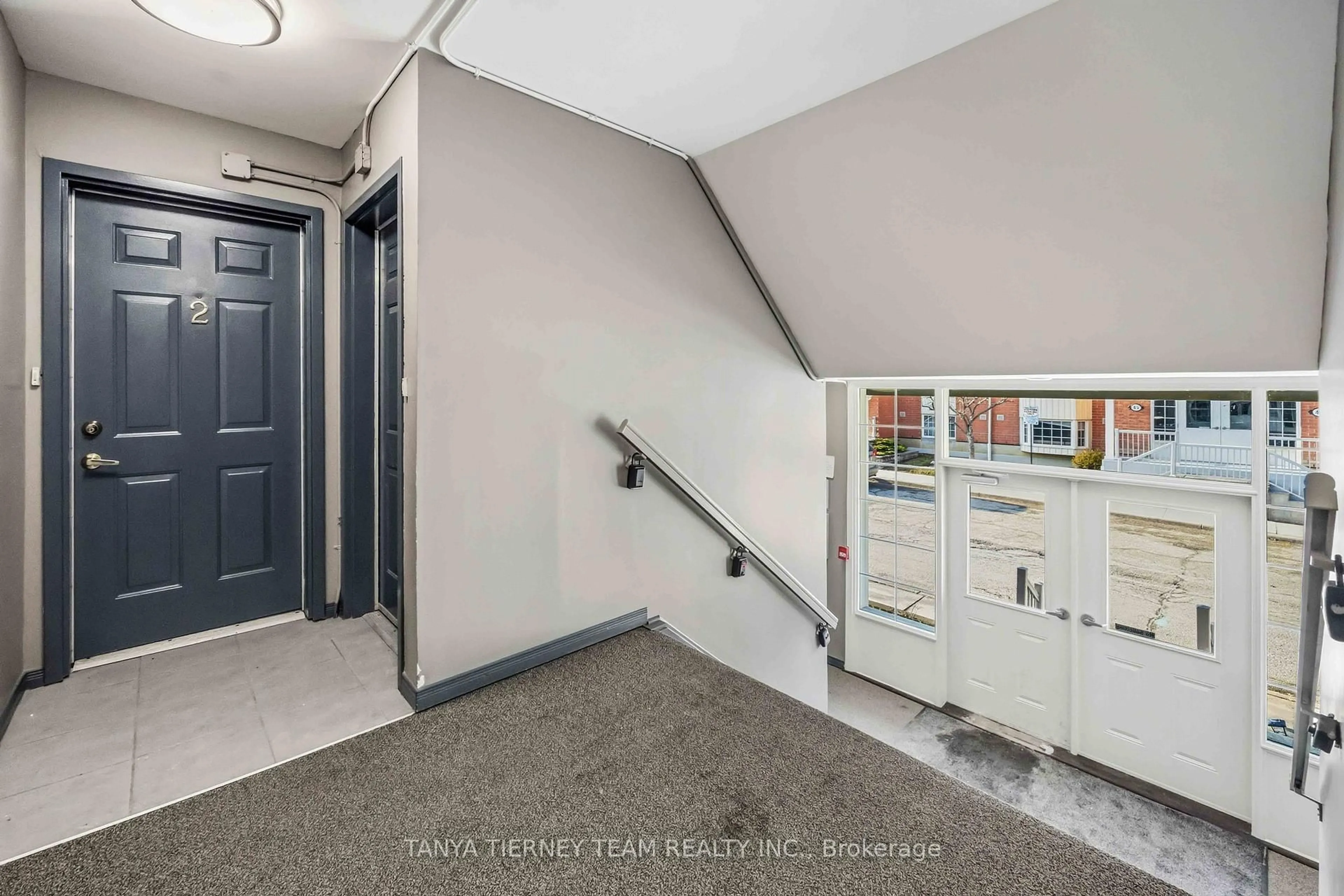 Unknown for 48 Petra Way #3, Whitby Ontario L1R 0A4