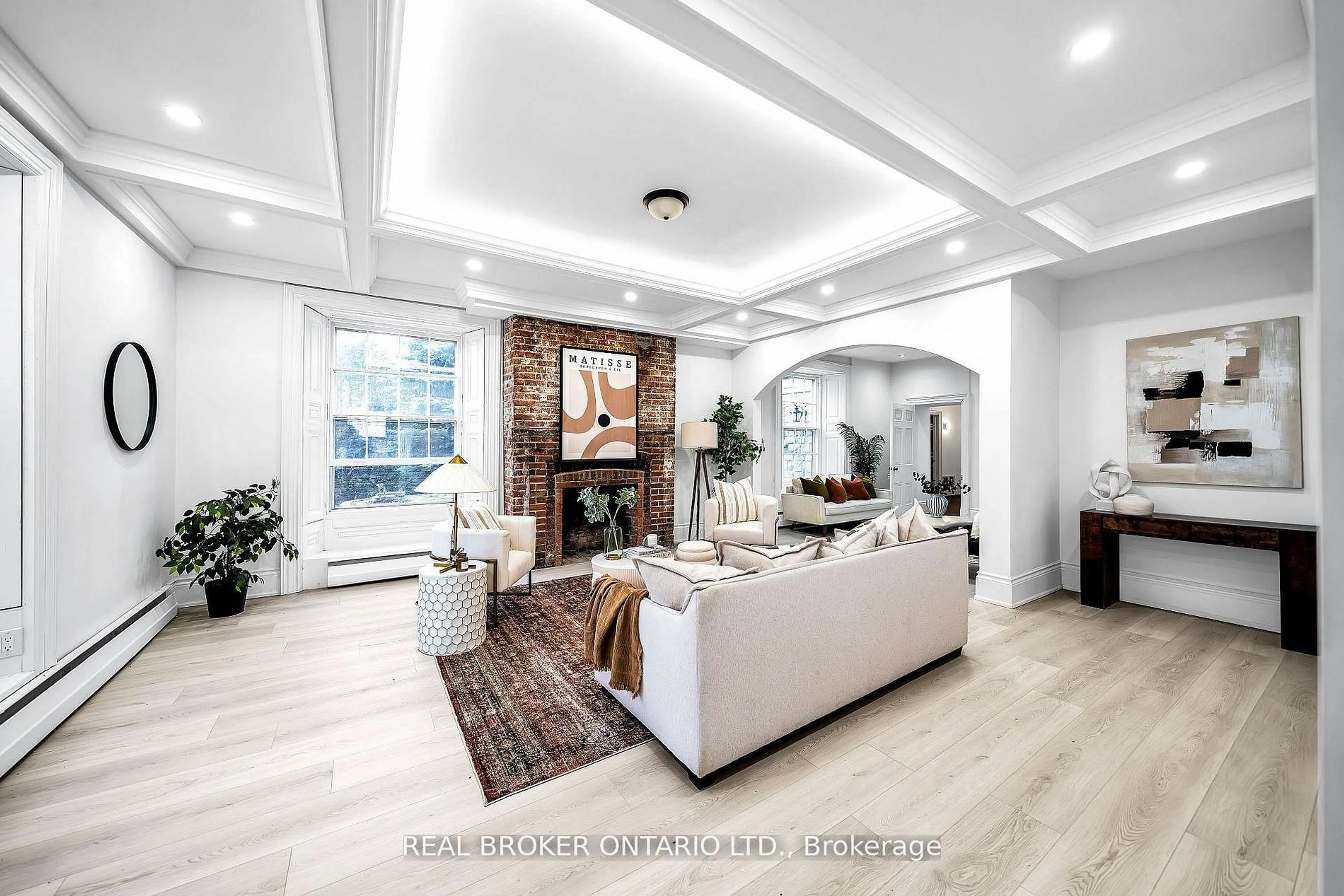 Living room with furniture, unknown for 780 Garden St, Whitby Ontario L1N 8P2