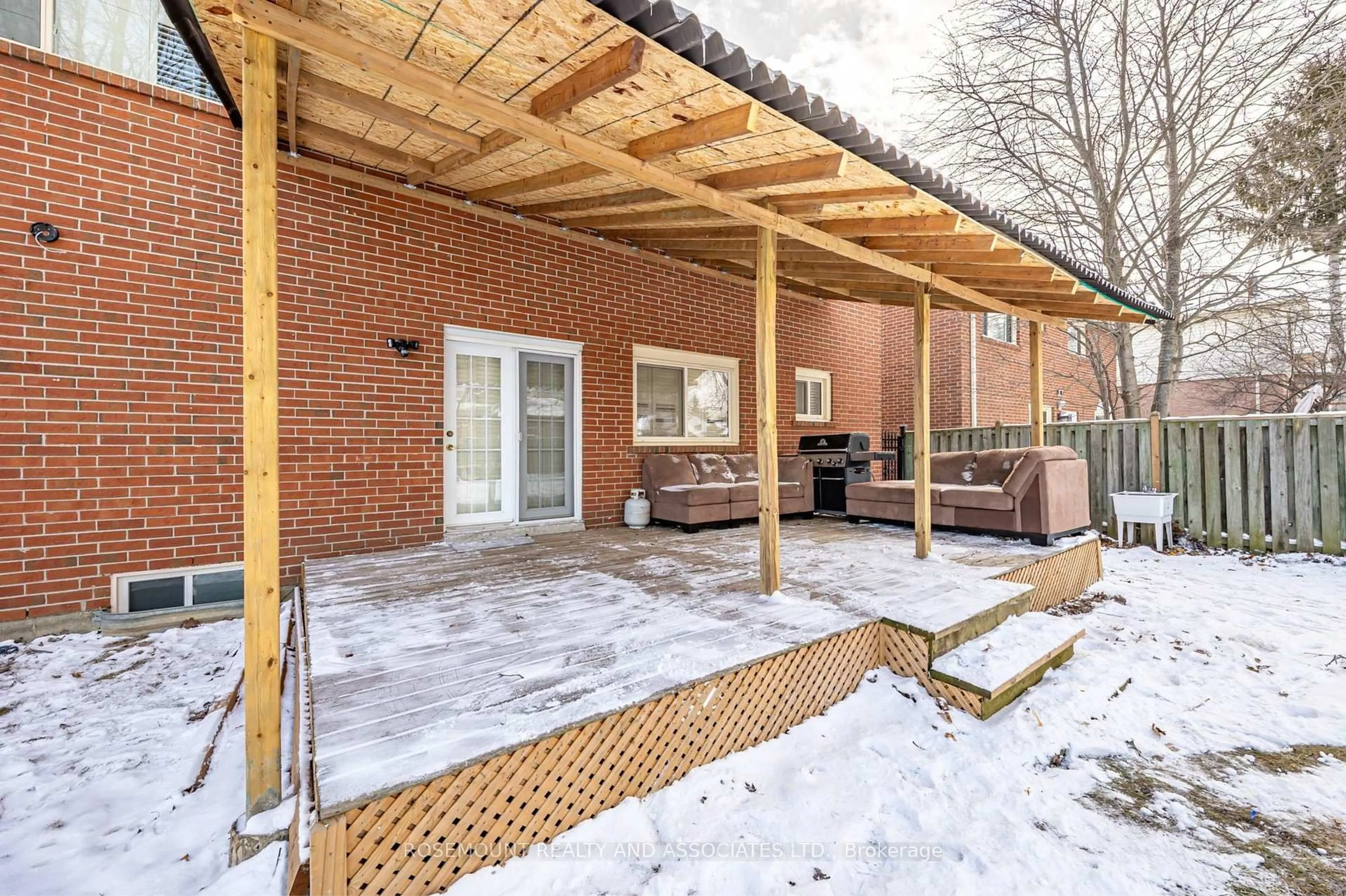 Patio, unknown for 256 Centennial Rd, Toronto Ontario M1C 1Z9