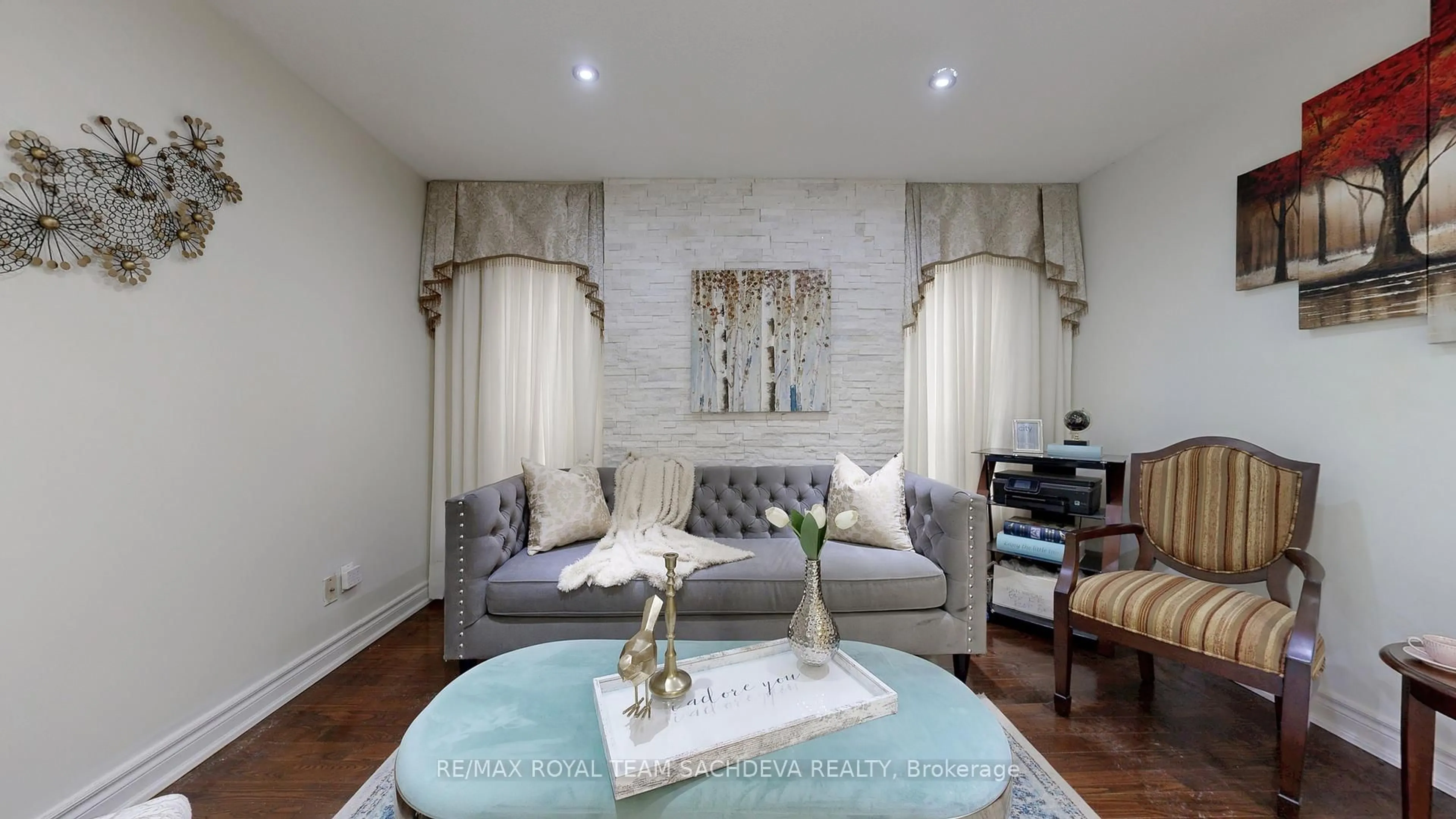 Living room with furniture, unknown for 173 Dean Park Rd, Toronto Ontario M1B 2W9