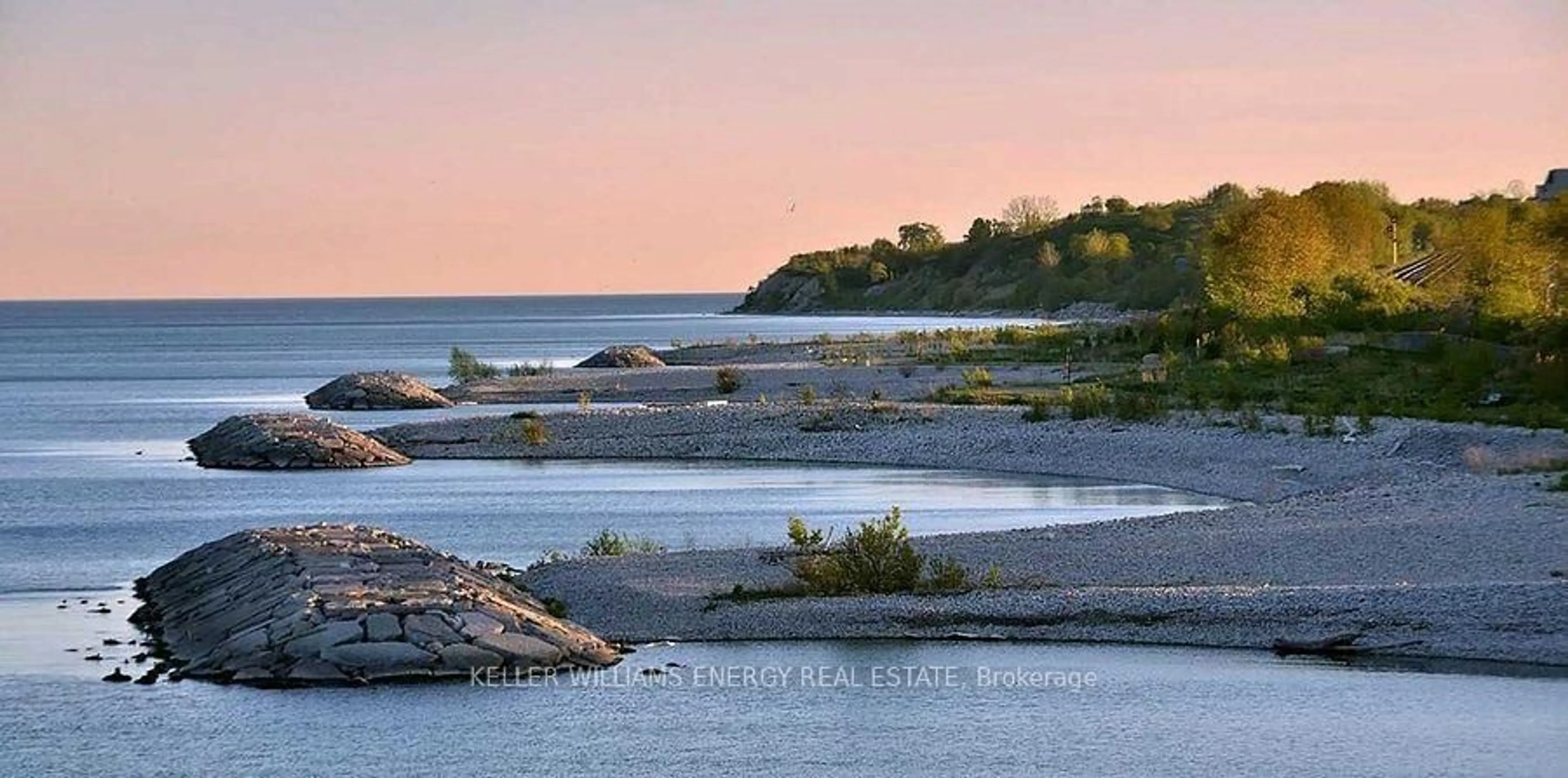 Blurry image for 121 Centennial Rd #21, Toronto Ontario M1C 2A8