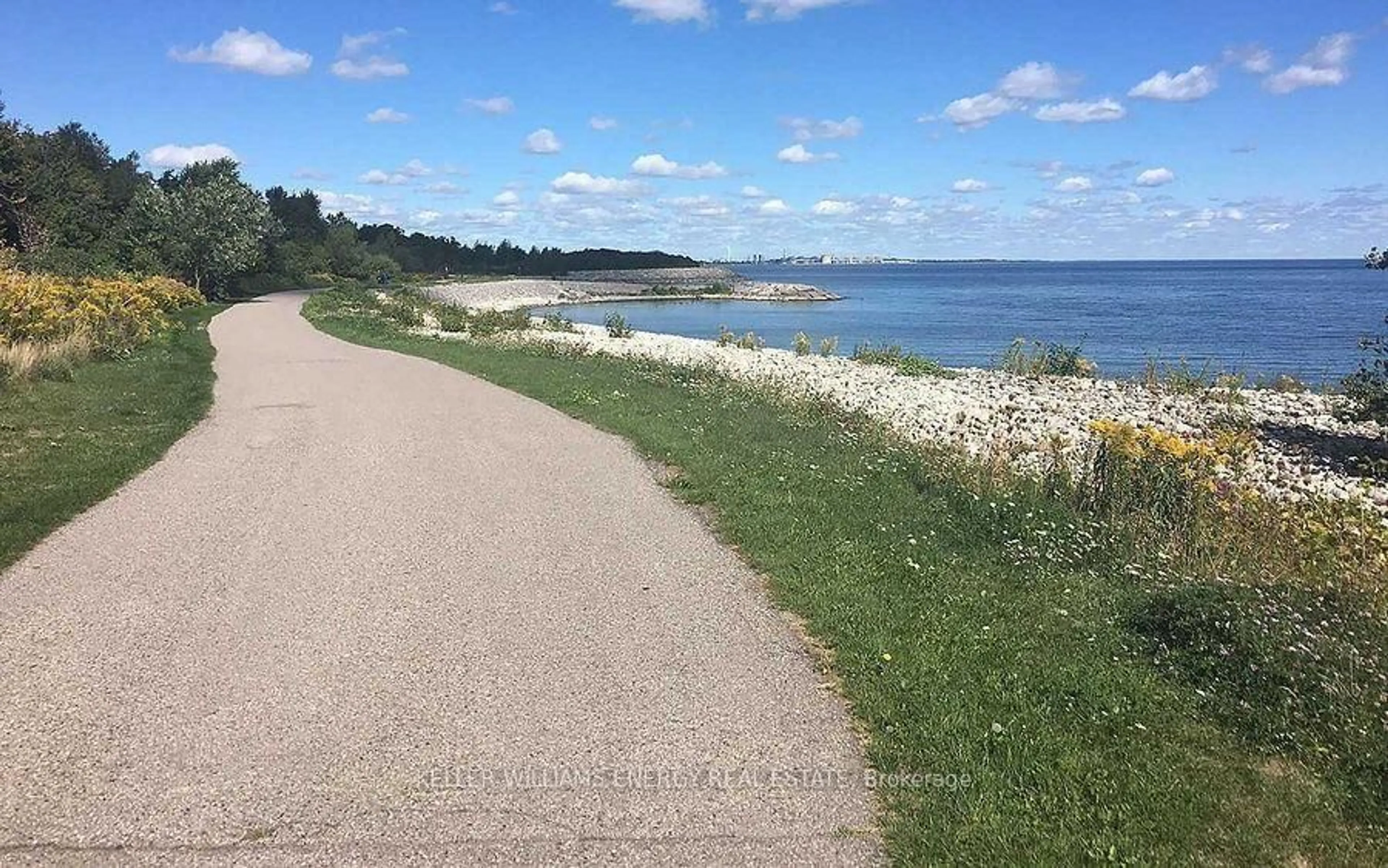 Blurry image for 121 Centennial Rd #21, Toronto Ontario M1C 2A8