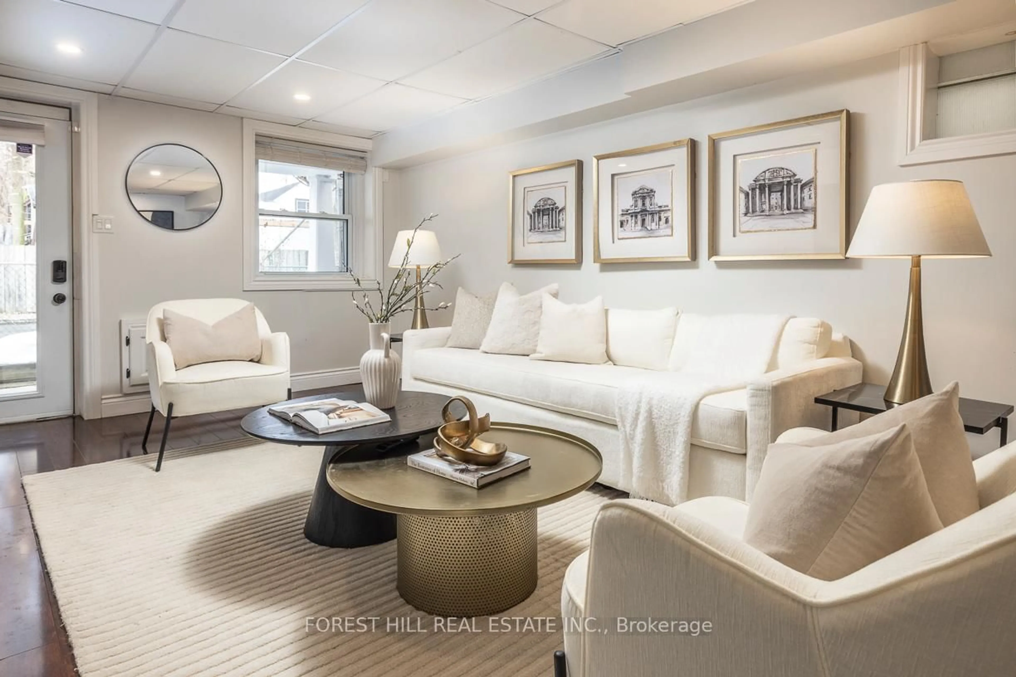 Living room with furniture, unknown for 605 Craven Rd, Toronto Ontario M4L 2Z6