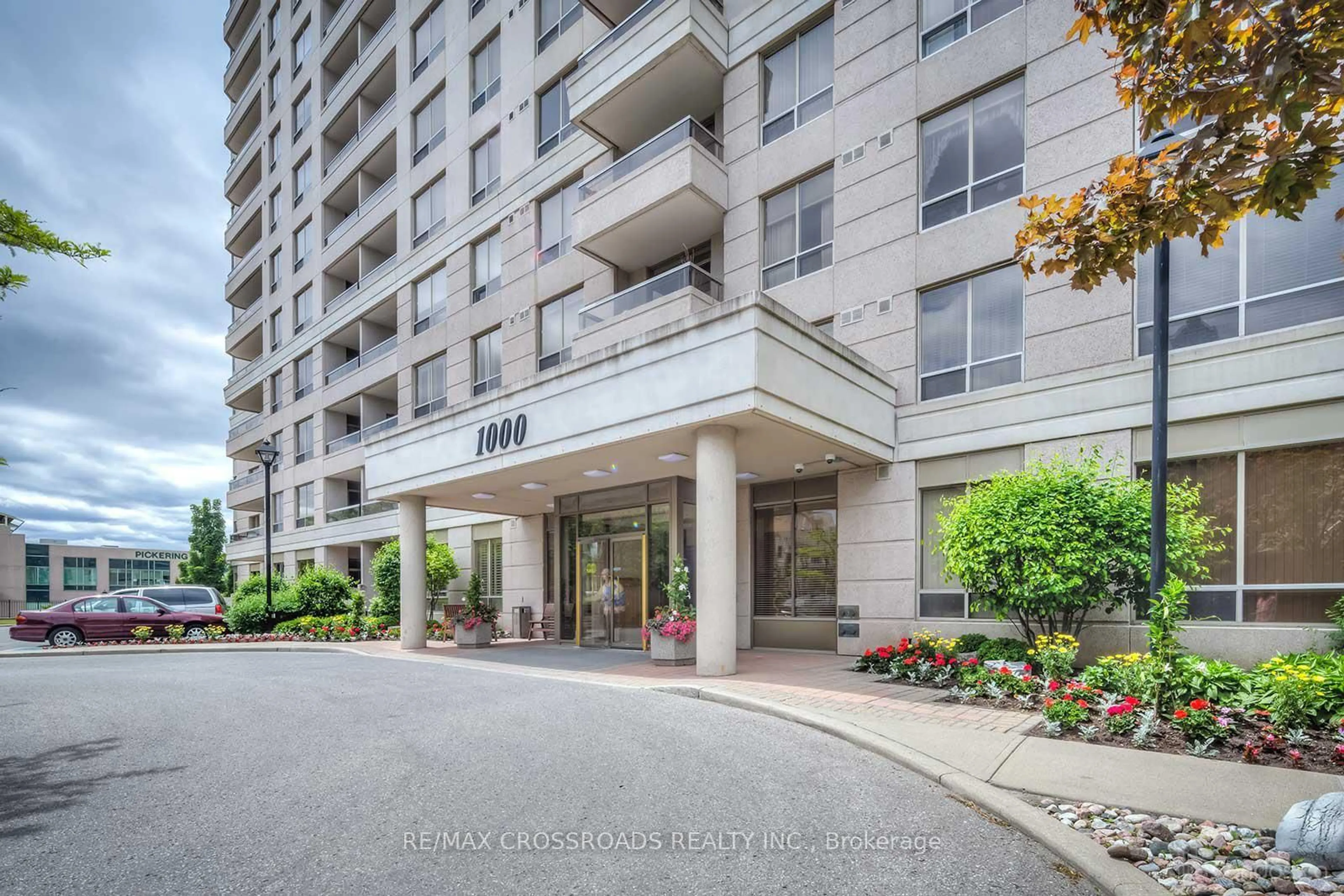 Indoor foyer for 1000 The Esplanade #1007, Pickering Ontario L1V 6V4