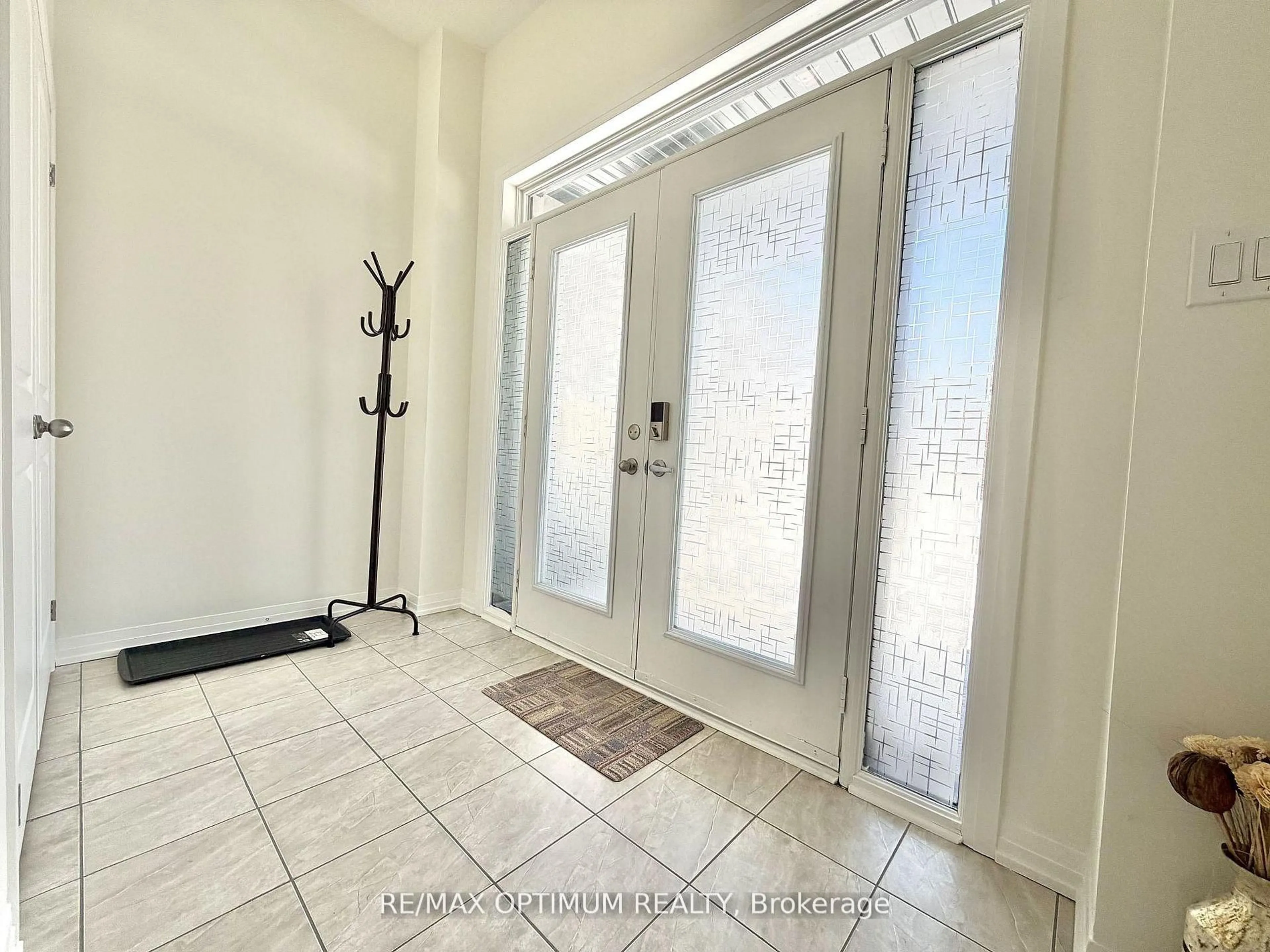 Unknown for 42 Cryderman Lane, Clarington Ontario L1C 1Z8