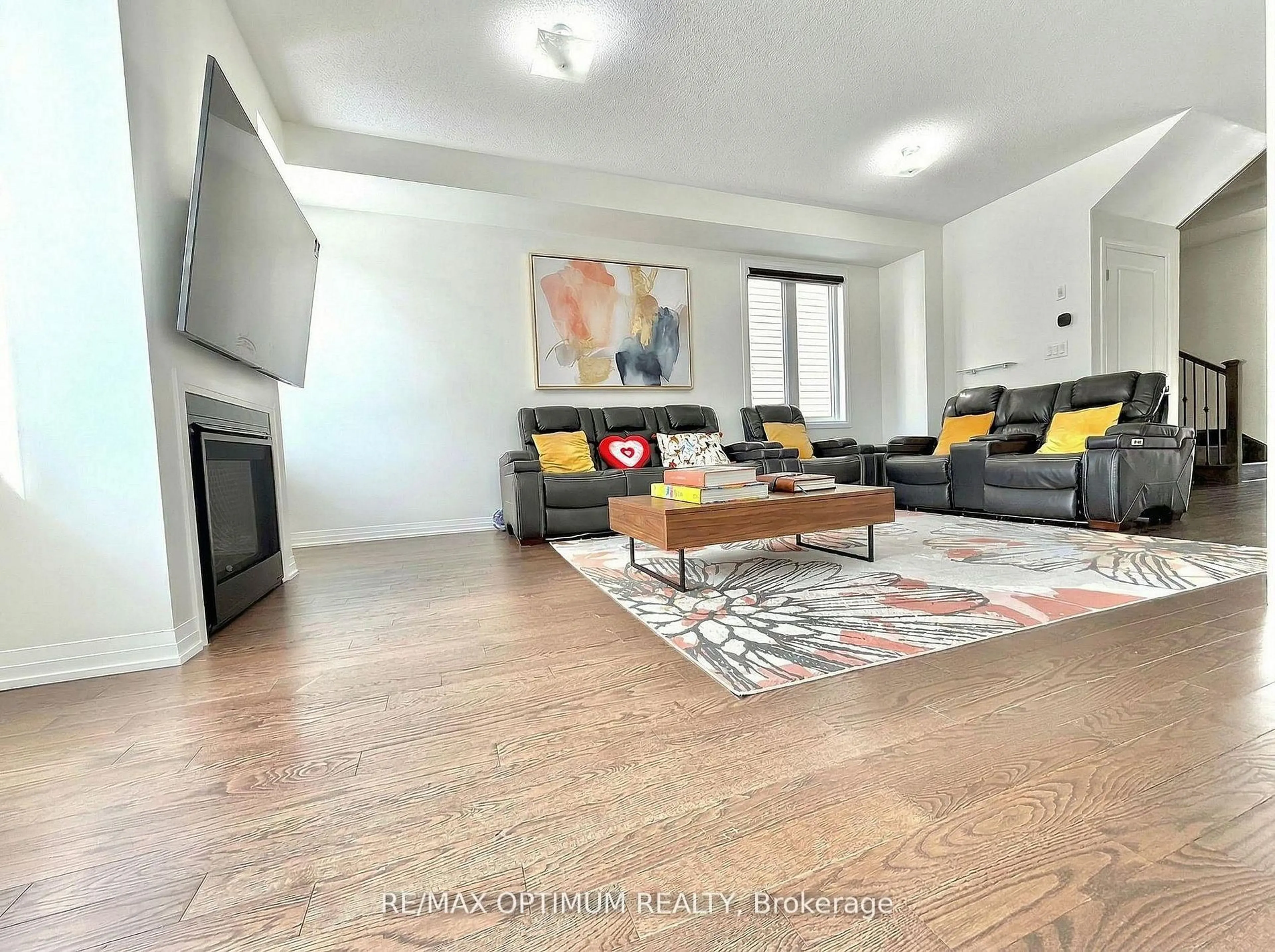 Unknown for 42 Cryderman Lane, Clarington Ontario L1C 1Z8