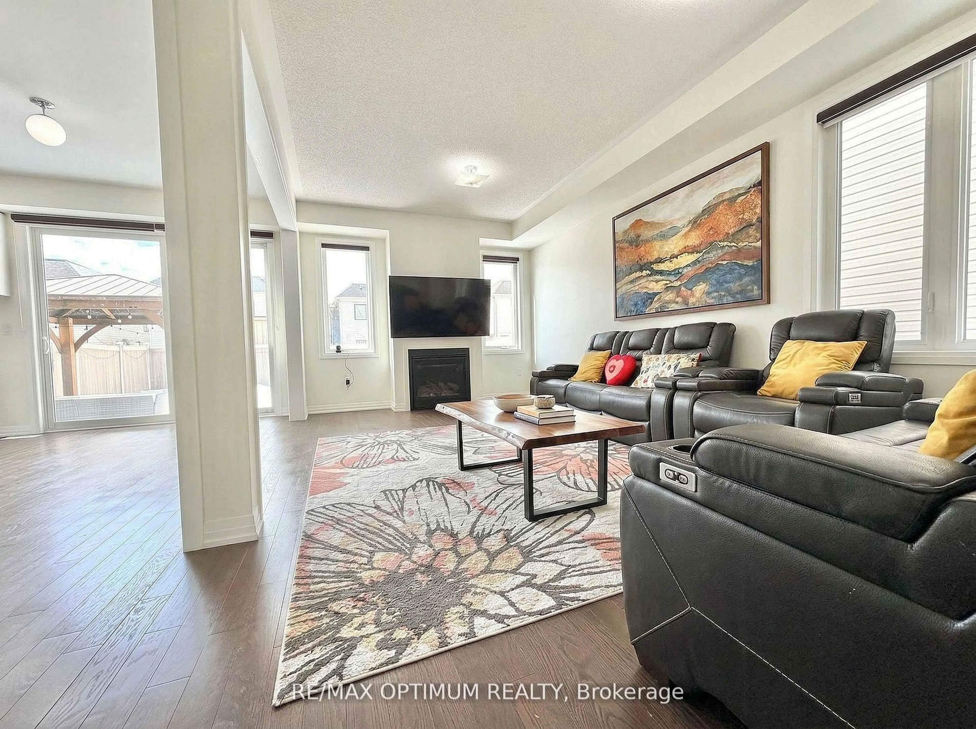 Unknown for 42 Cryderman Lane, Clarington Ontario L1C 1Z8