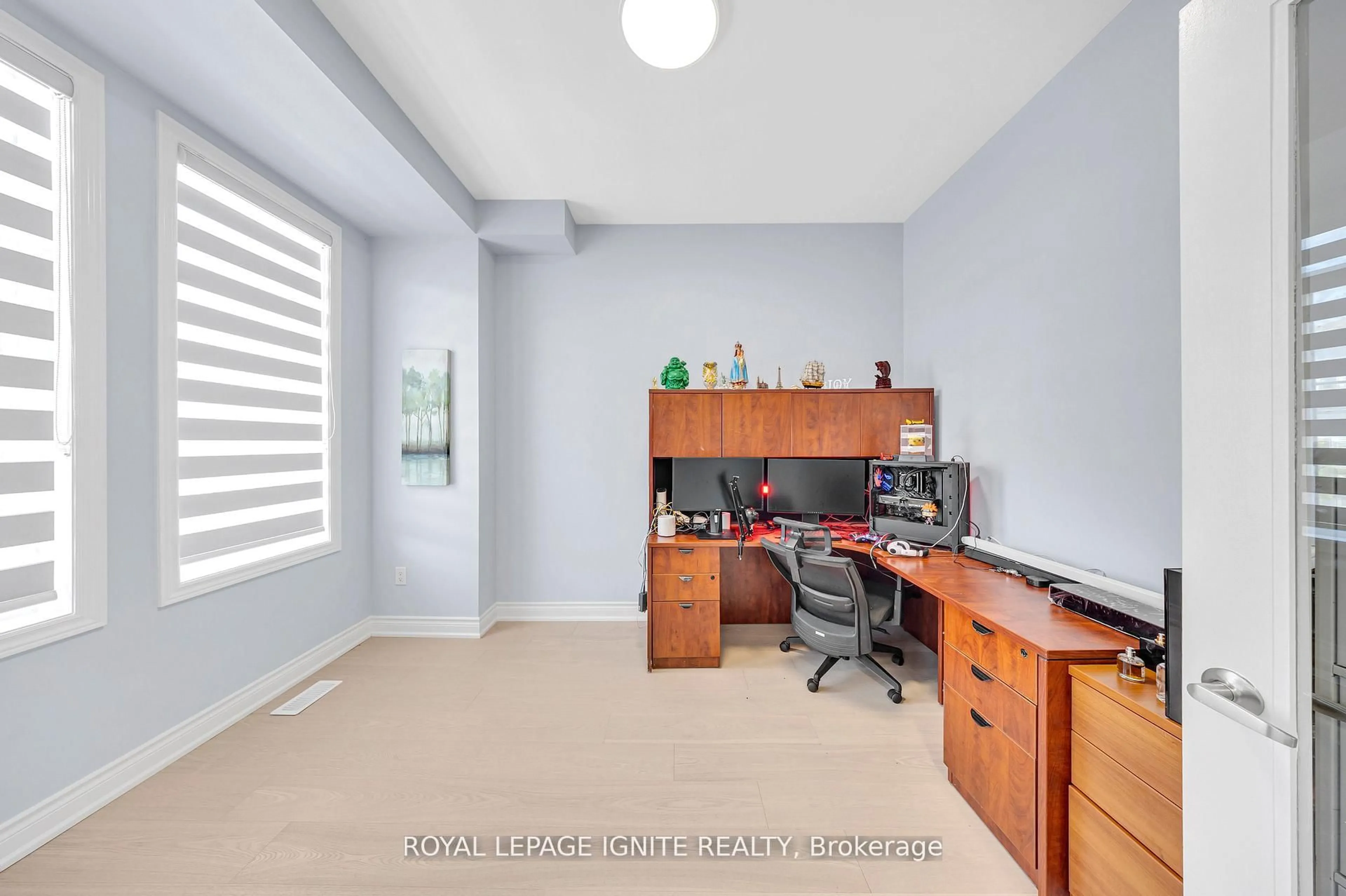 A pic of a room for 2453 Florentine Pl, Pickering Ontario L1X 0H2