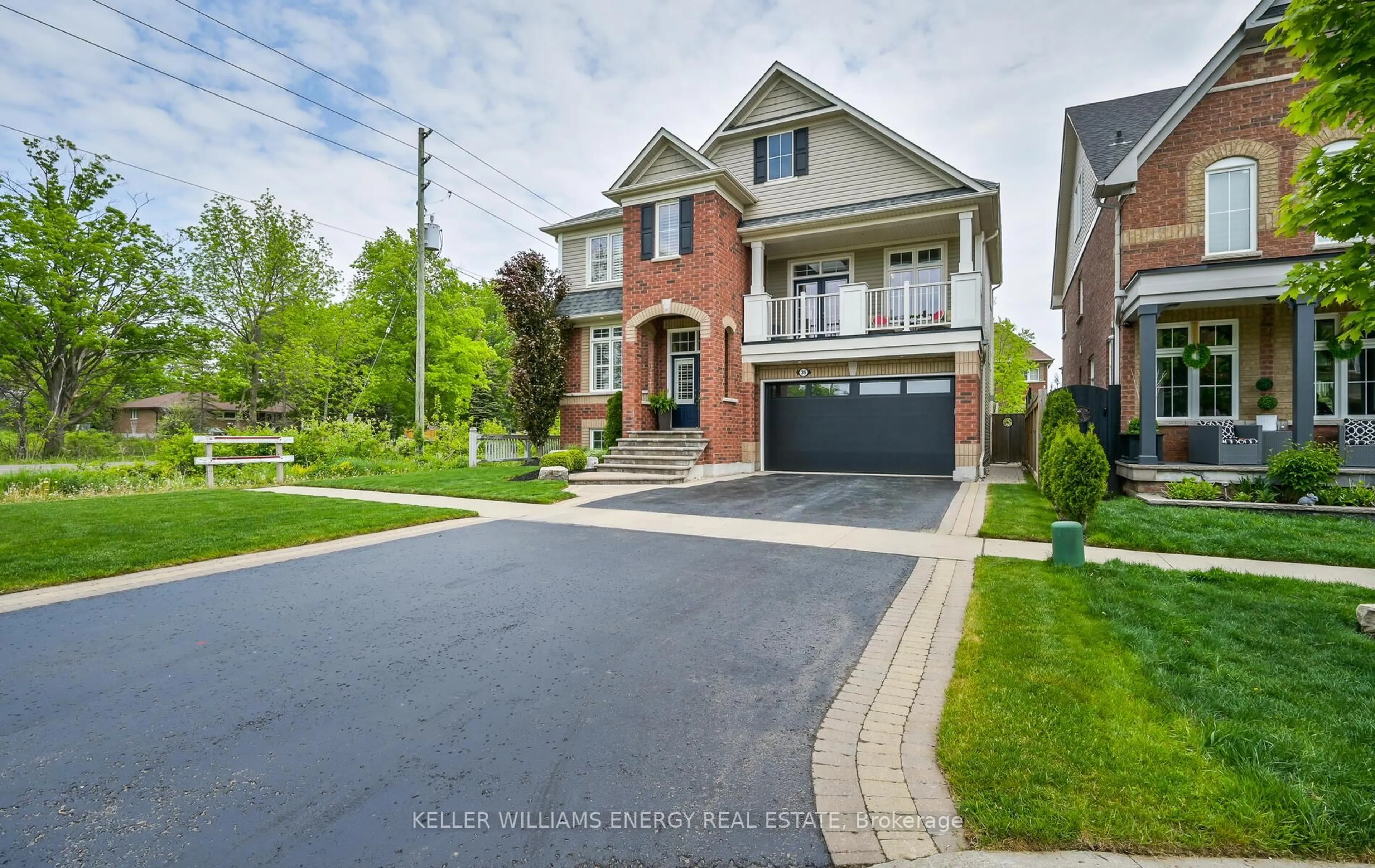 Home with brick exterior material, street for 35 Bellhouse Pl, Whitby Ontario L1M 0G5