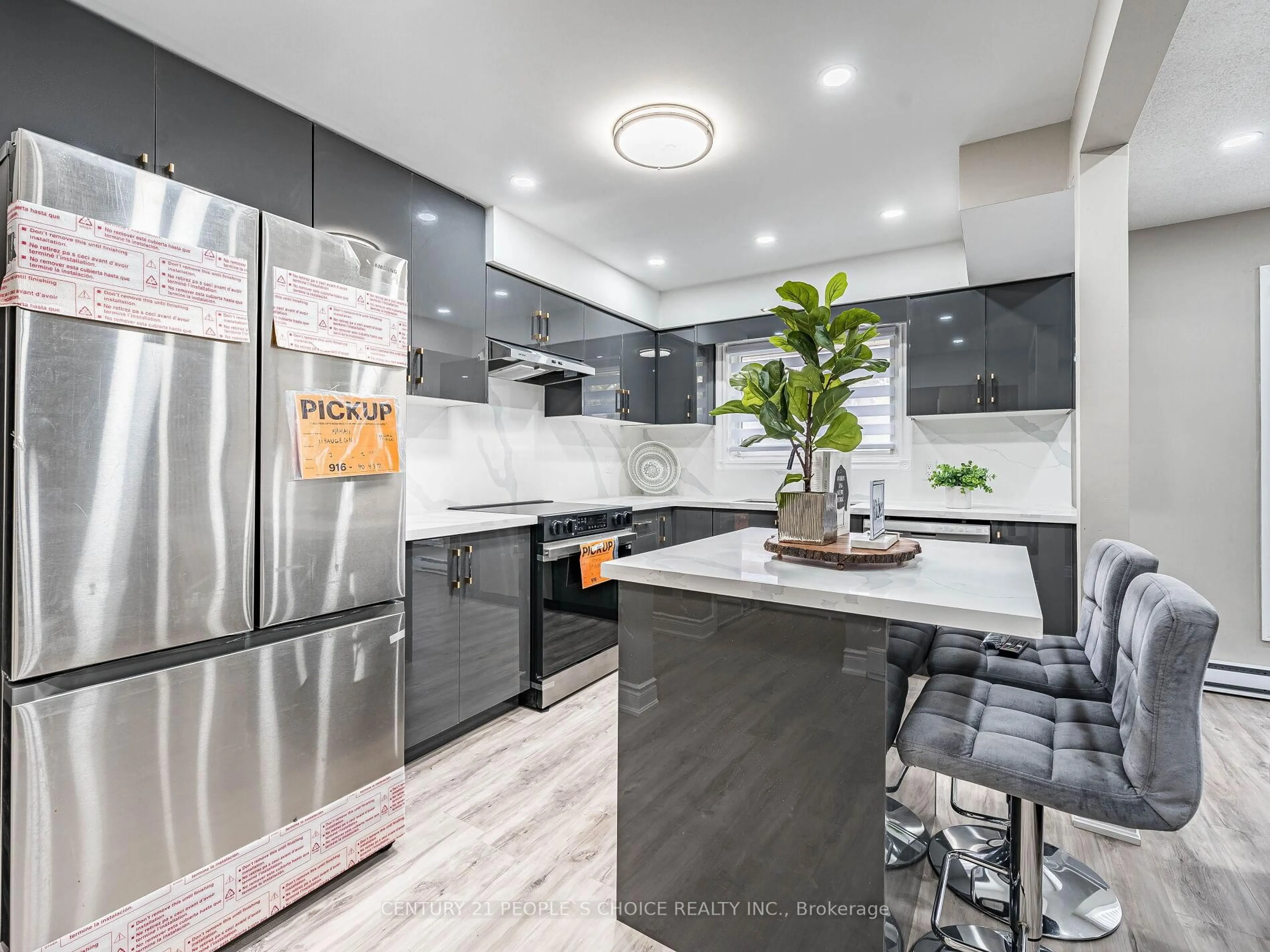 Contemporary kitchen, ceramic/tile floor for 506 Normandy St #25, Oshawa Ontario L1H 7N8