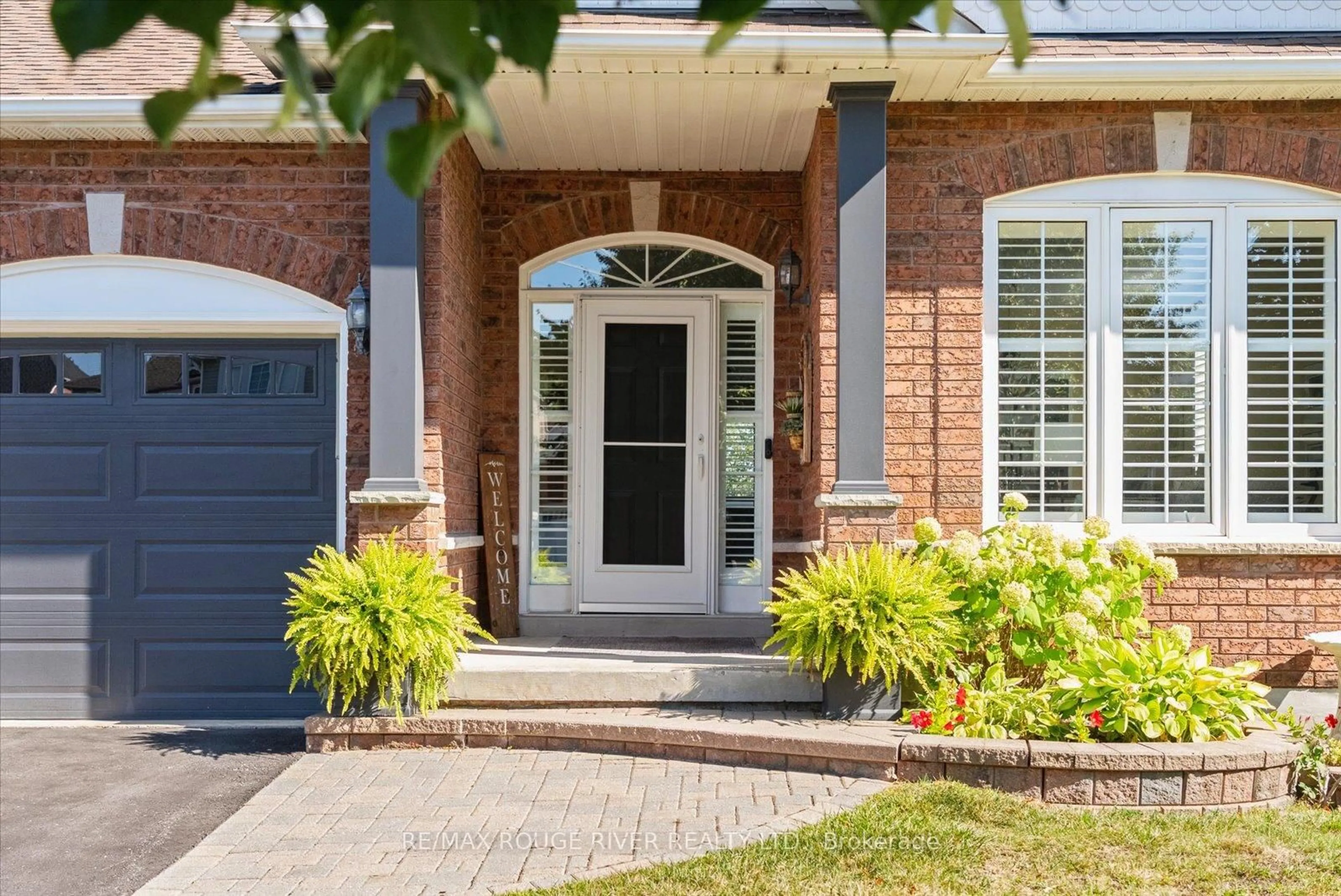 Home with brick exterior material, street for 475 Victoria St, Scugog Ontario L9L 1V2