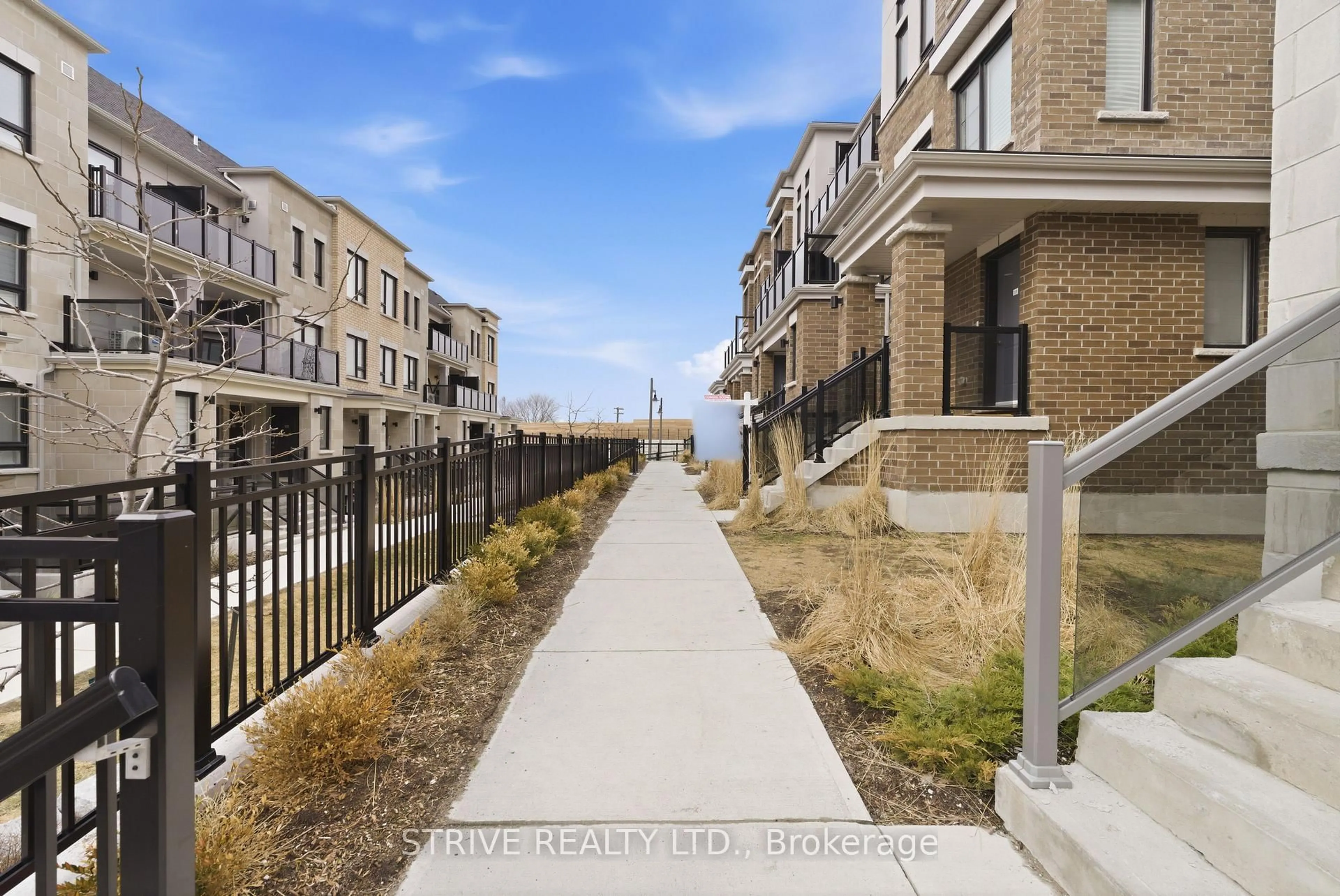 Unknown for 12 A Lookout Dr #12A, Clarington Ontario L1C 7G1