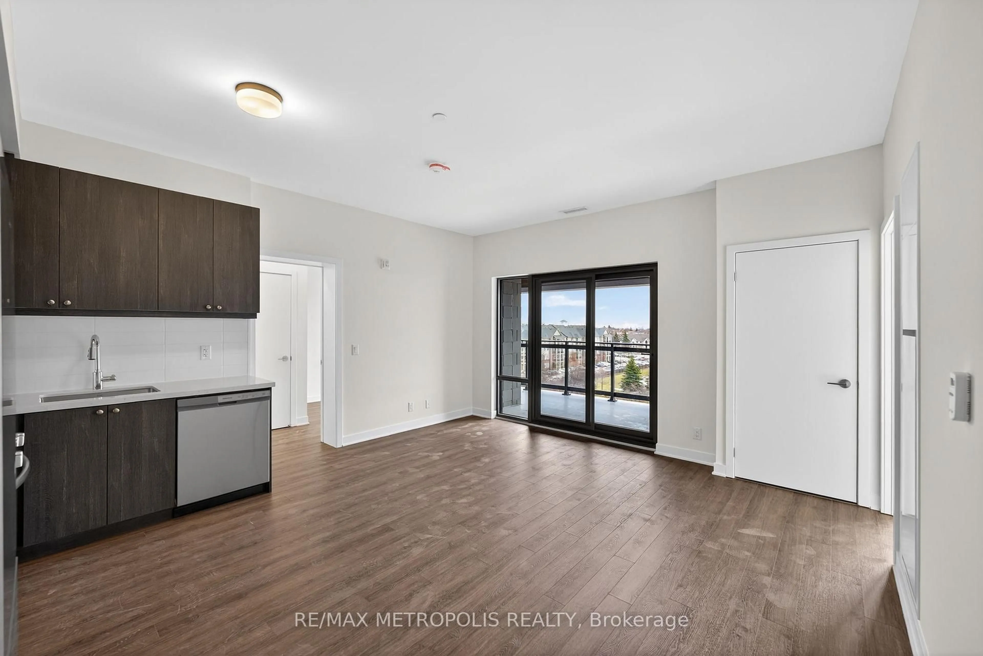 A pic of a room for 51 Clarington Blvd #602, Clarington Ontario L1C 0H6