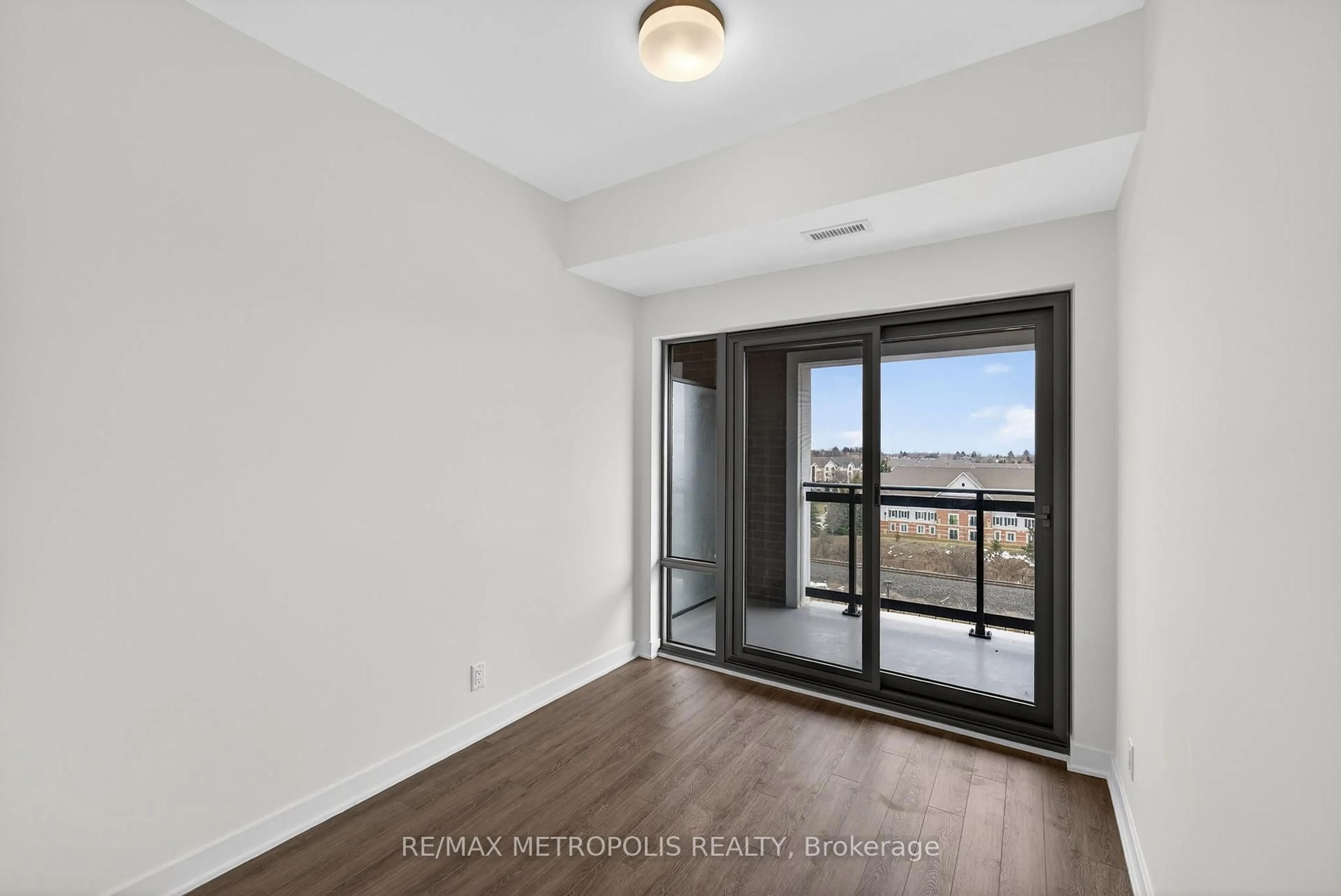 A pic of a room for 51 Clarington Blvd #602, Clarington Ontario L1C 0H6